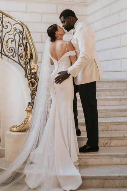 Charming Sweetheart Spaghetti Straps Off the Shoulder Wedding Dress