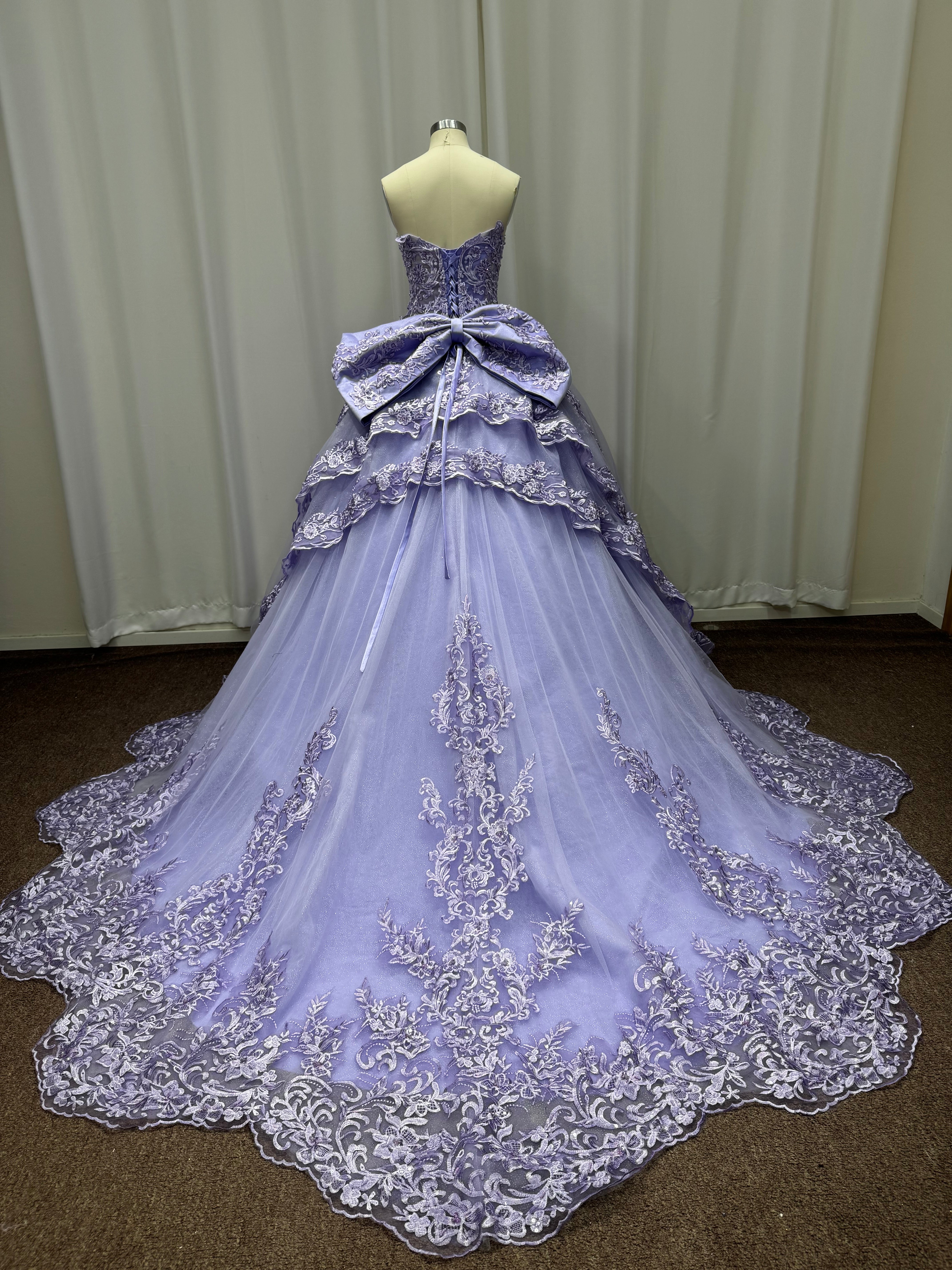 Lilac Strapless Tulle Applique A-line Prom Dresses Chapel Train