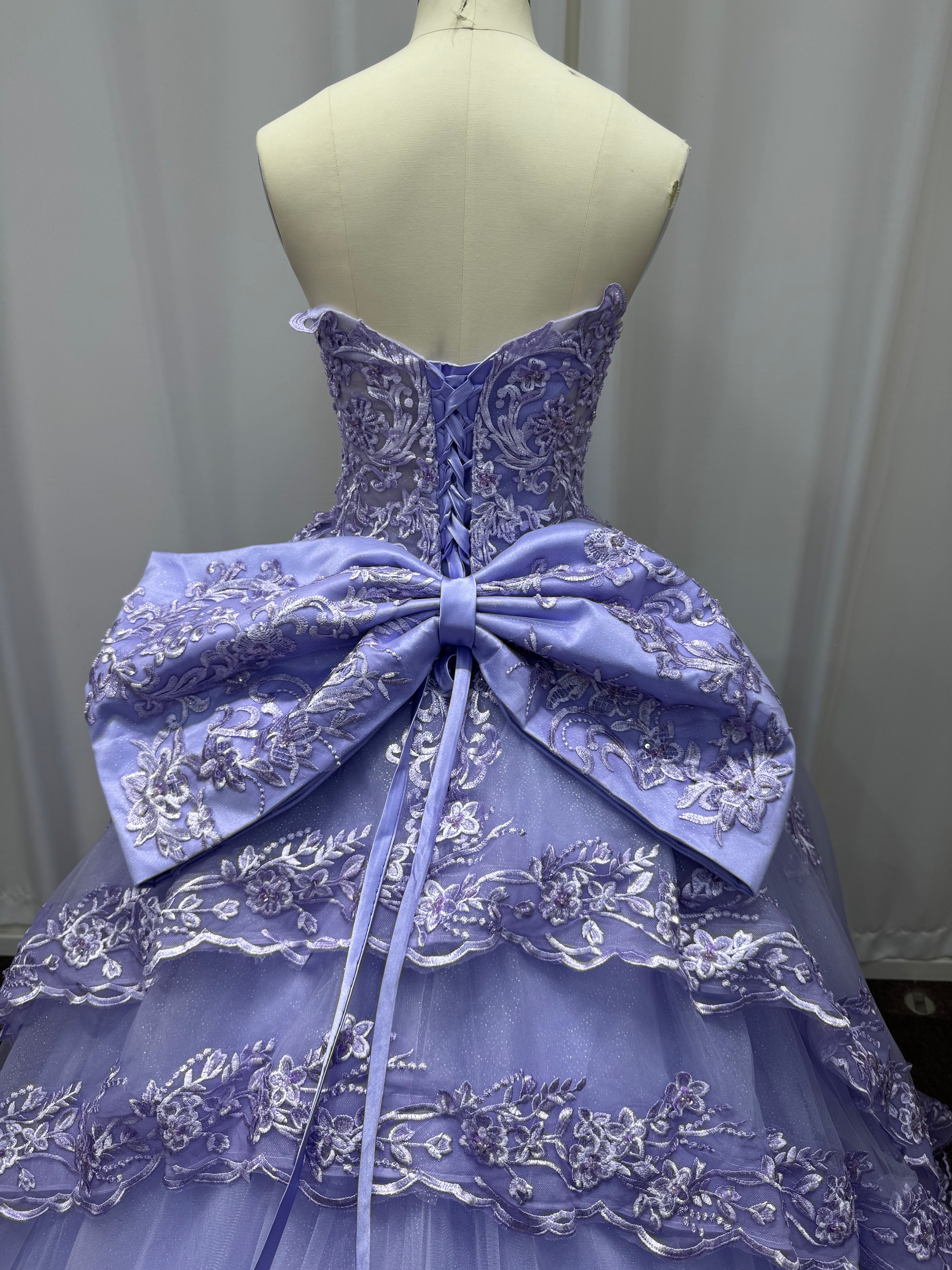 Lilac Strapless Tulle Applique A-line Prom Dresses Chapel Train