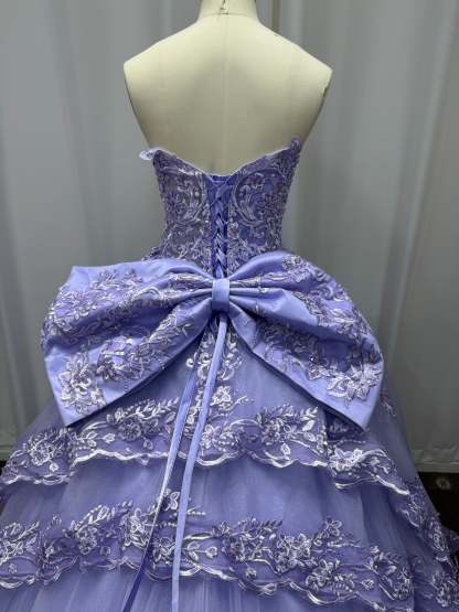 Lilac Strapless Tulle Applique A-line Prom Dresses Chapel Train