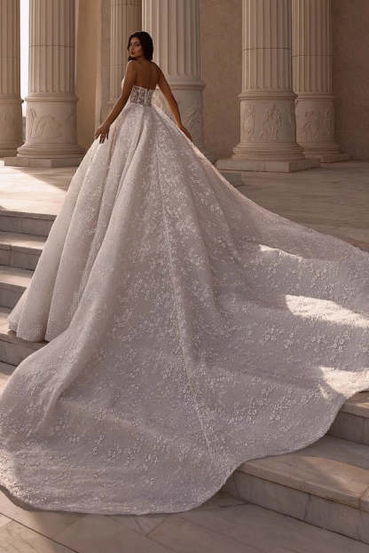 Luxury Glitter Strapless Aline Ball Gown Wedding Dress with Beadings