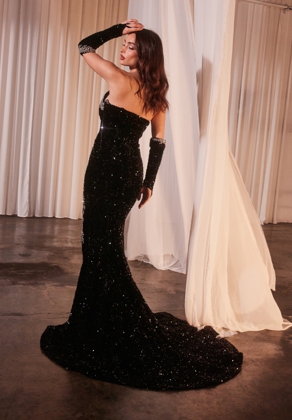 Gloves Black Beaded V-neck Split Prom Dresses