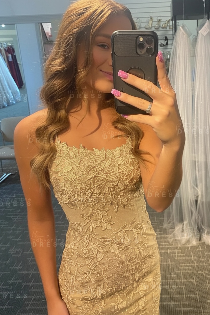Lilac Spaghetti Straps Lace-up Short Homecoming Dress with Appliques