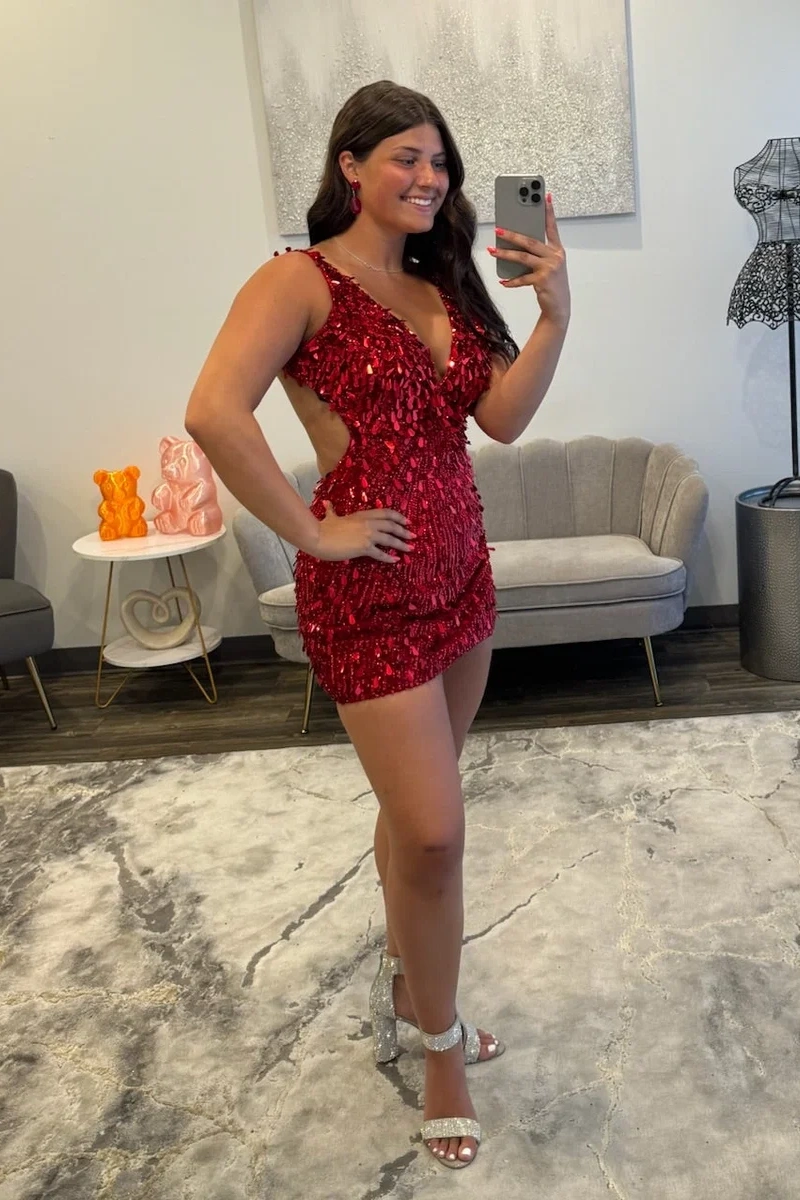 Sparkly V-Neck Straps Sequined Tight Short Homecoming Dress