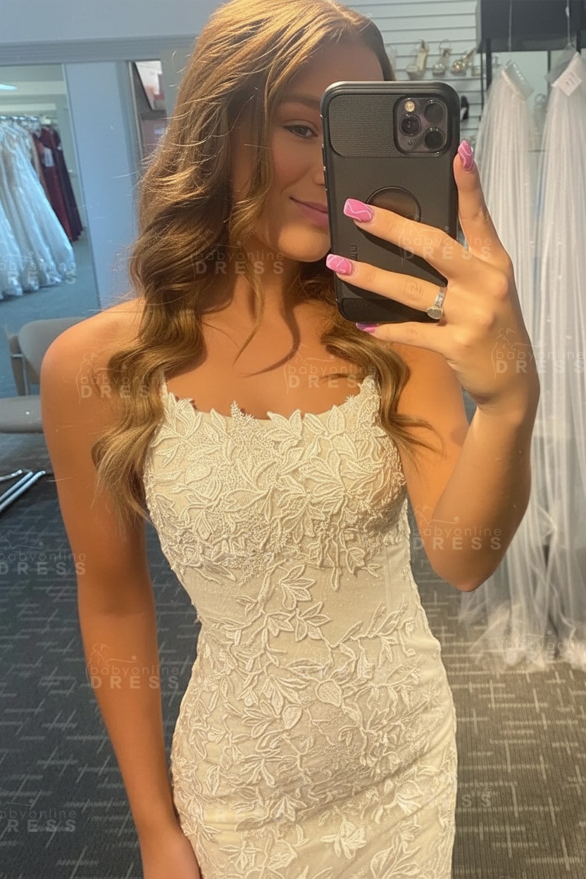 Lilac Spaghetti Straps Lace-up Short Homecoming Dress with Appliques