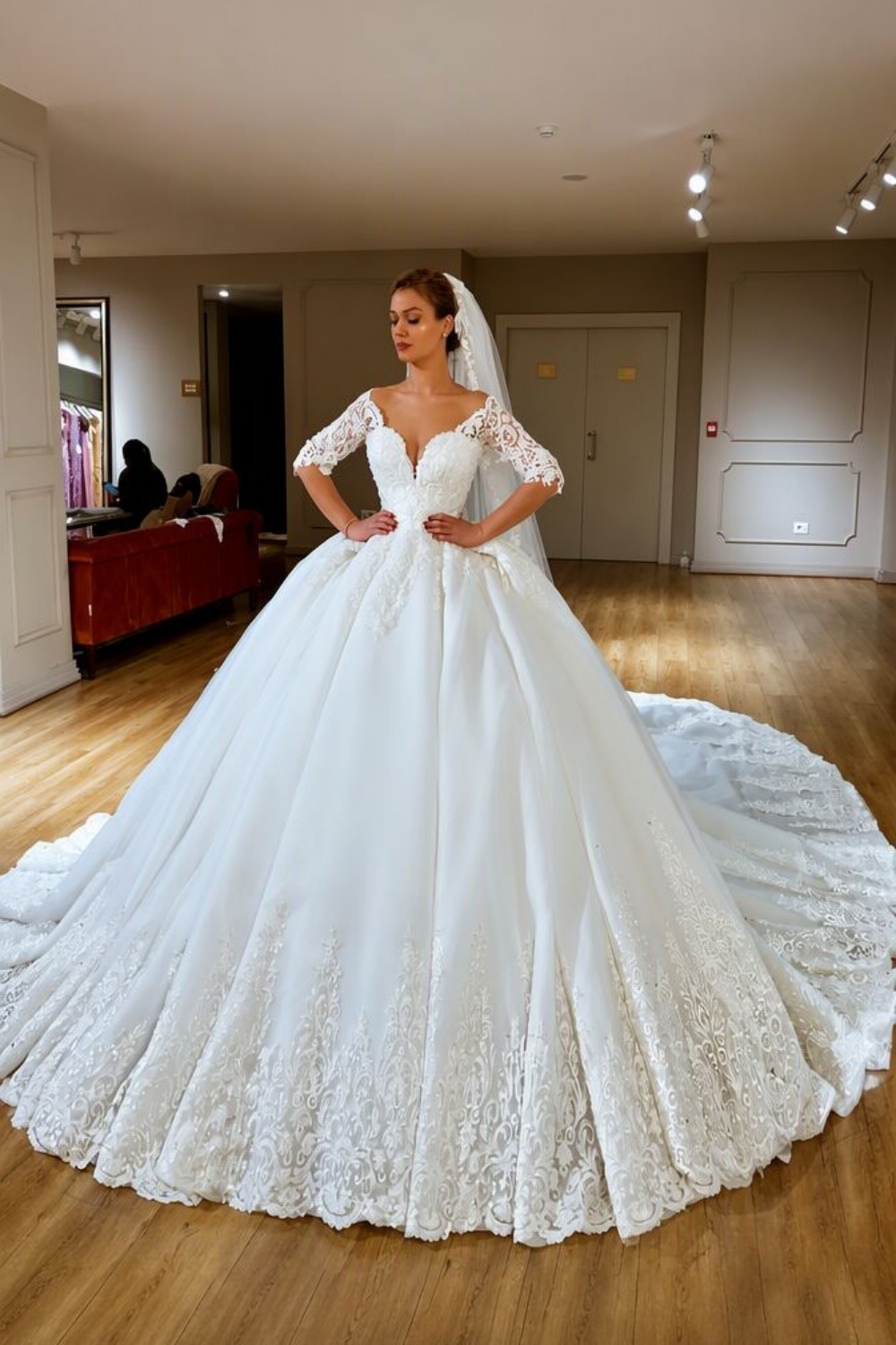 Half Sleeves Lace Ball Gown Wedding Dress with Appliques V-neck Tulle Aline Bridal Gown