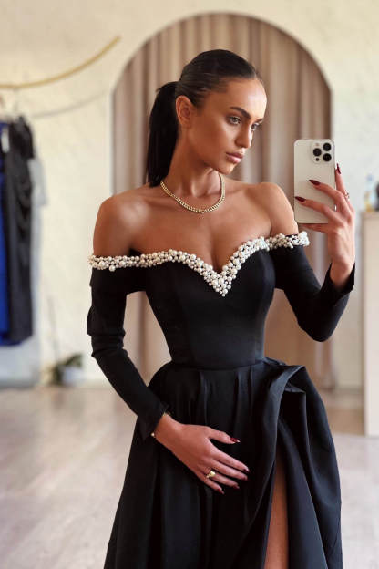 Long sleeves Pearls A-line Princess Front Split Black Prom Dresses