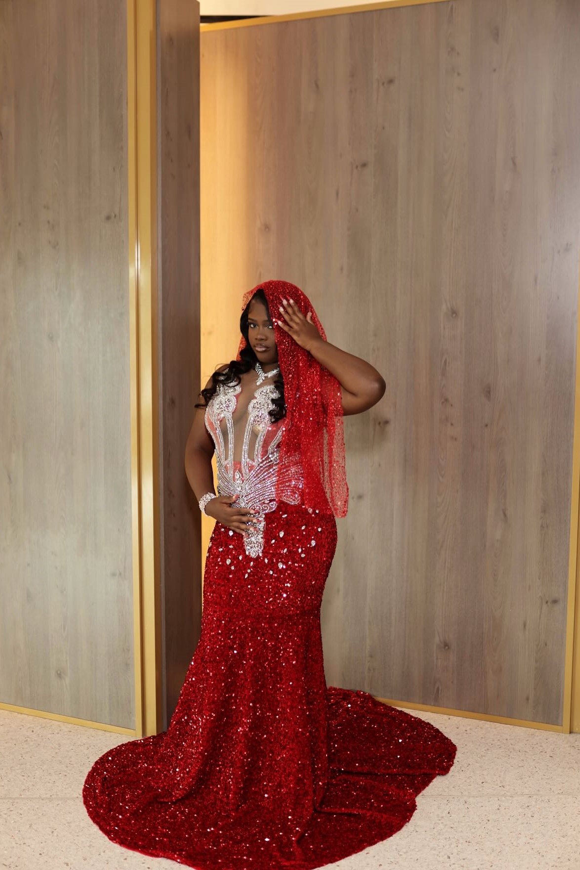 Red Straps Sequins Mermaid Long Prom Dress with Veils