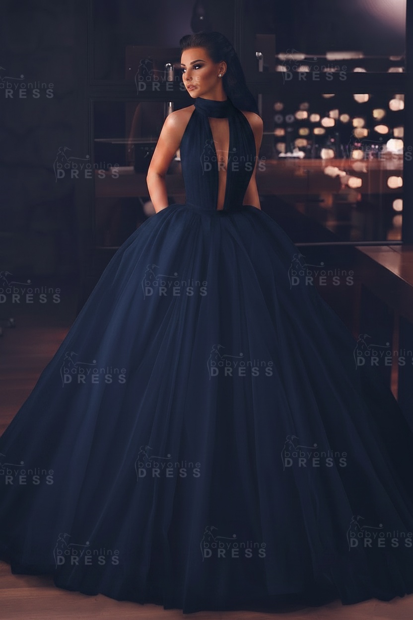 Sexy High-Neck Sleeveless Ball Gown Evening Dress with Pockets