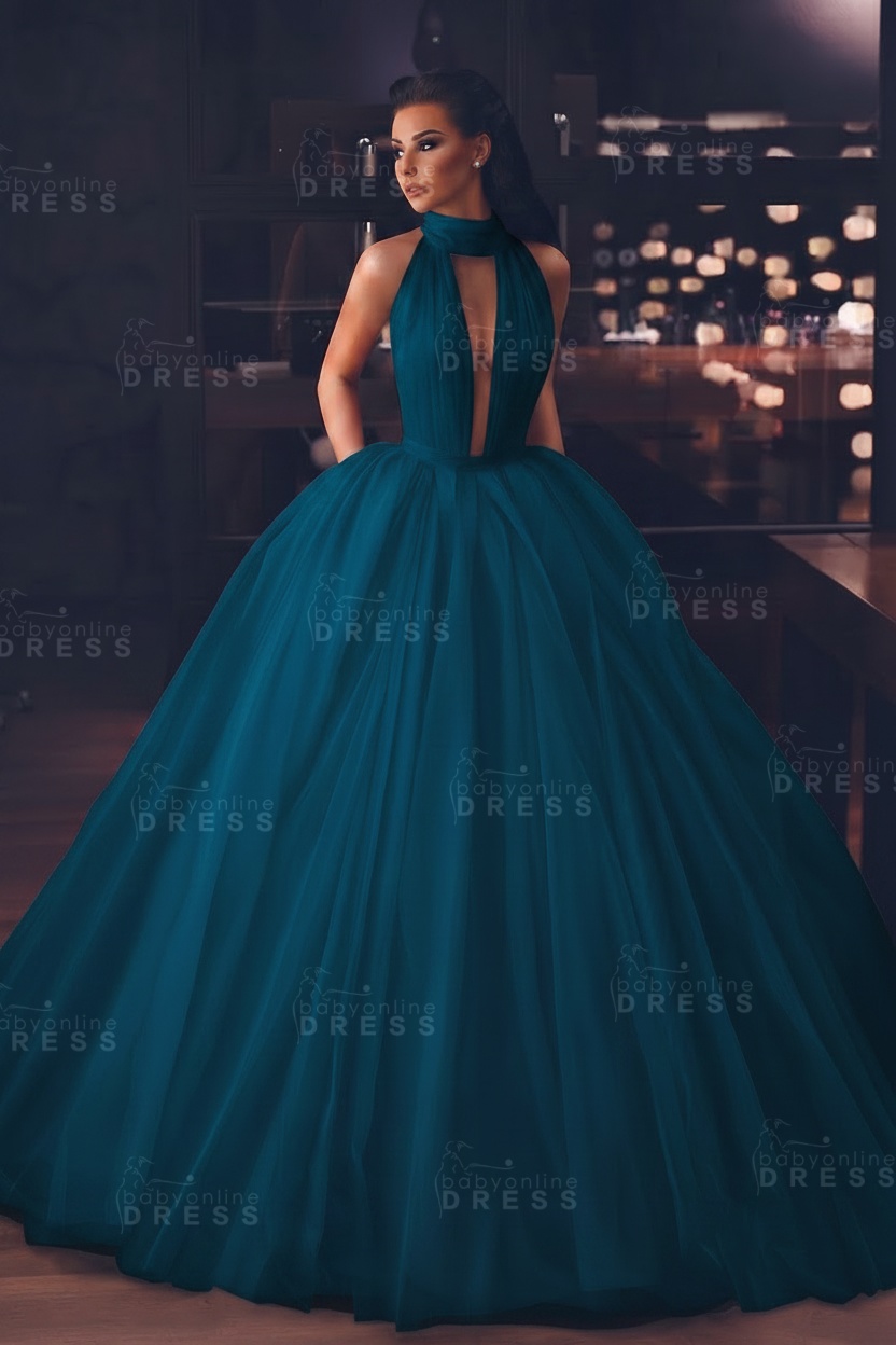 Sexy High-Neck Sleeveless Ball Gown Evening Dress with Pockets