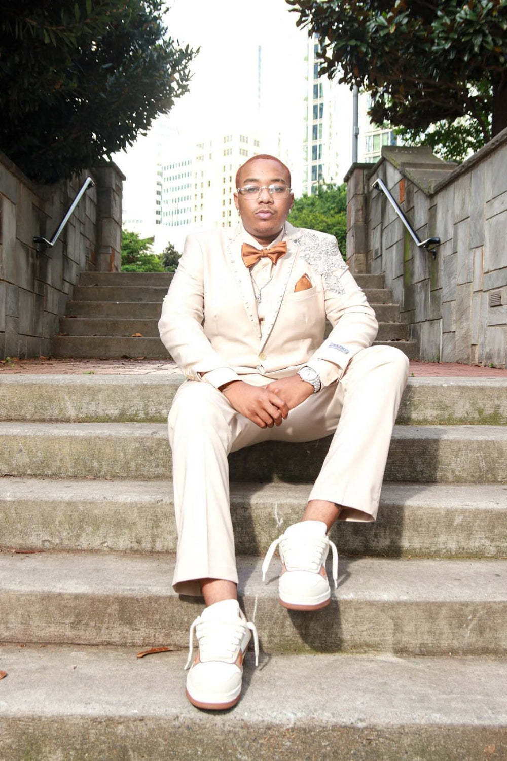 Champagne Two Piece Prom Suits  Peaked Lapel Men Suits with Embellishments