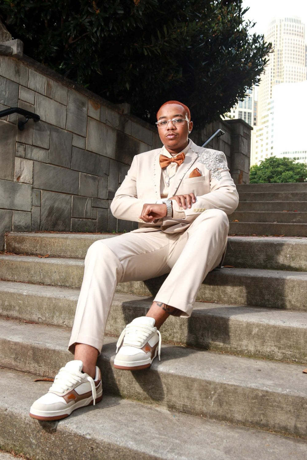 Champagne Two Piece Prom Suits  Peaked Lapel Men Suits with Embellishments