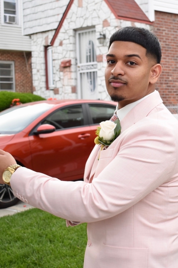 Pink Peaked Lapel Two Pieces Men Suits Regular Fit Prom Suits