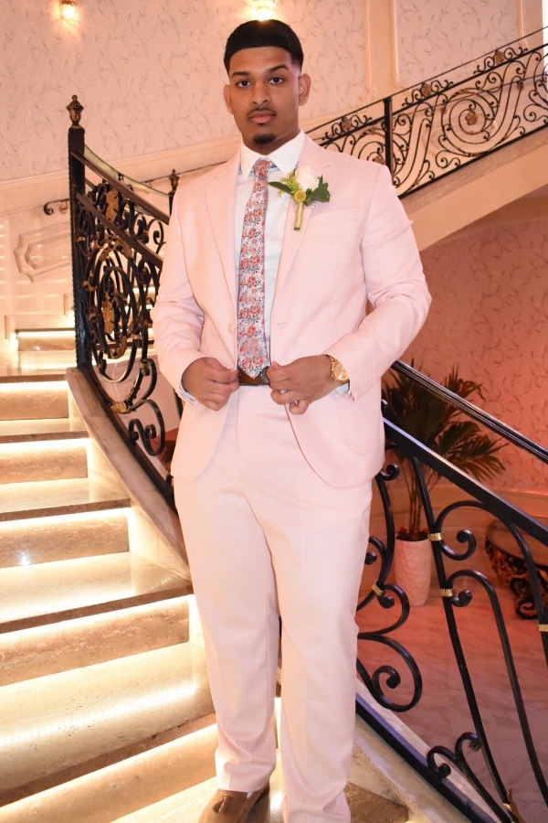 Pink Peaked Lapel Two Pieces Men Suits Regular Fit Prom Suits