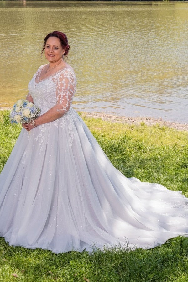 V-Neck Tulle A-Line Long Sleeves Plus Size Wedding Dresses 