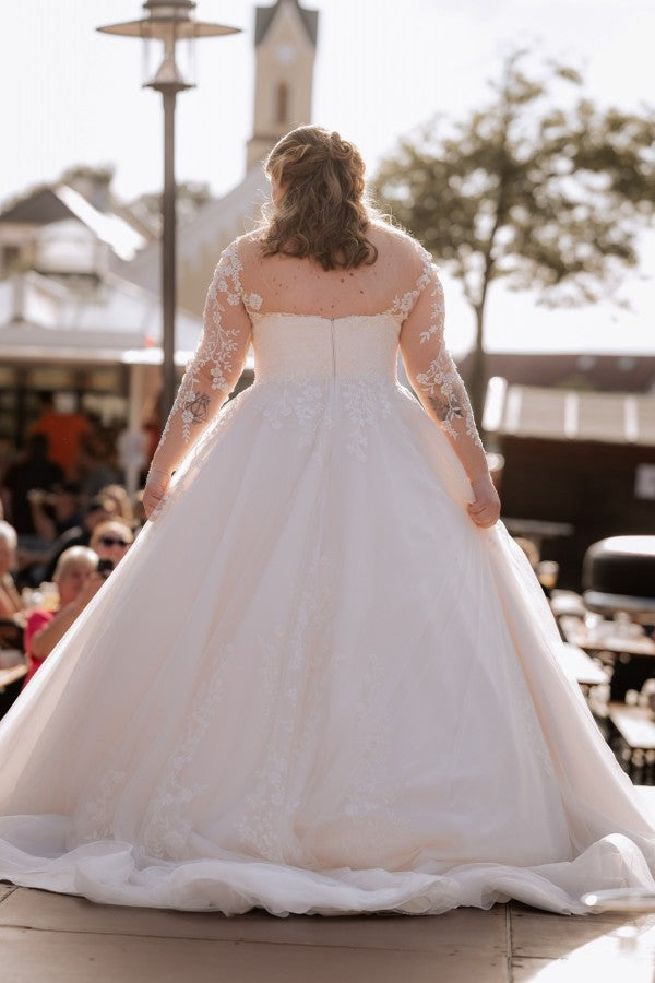 A-Line Tulle Long Sleeves Plus Size Wedding Dresses 
