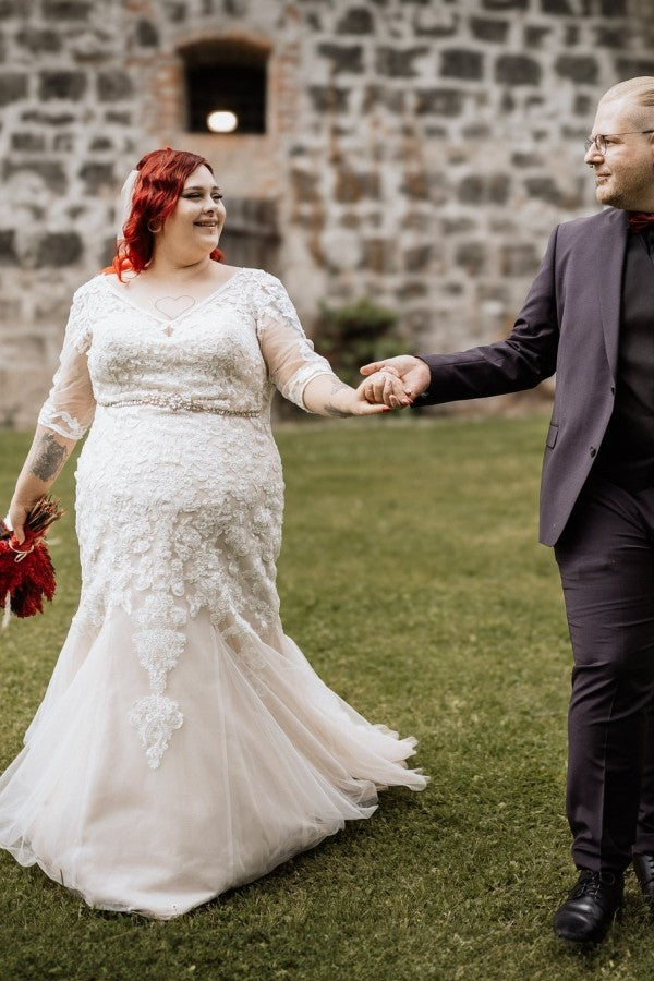 V-Neck Long Sleeves Mermaid Plus Size Lace Wedding Dresses