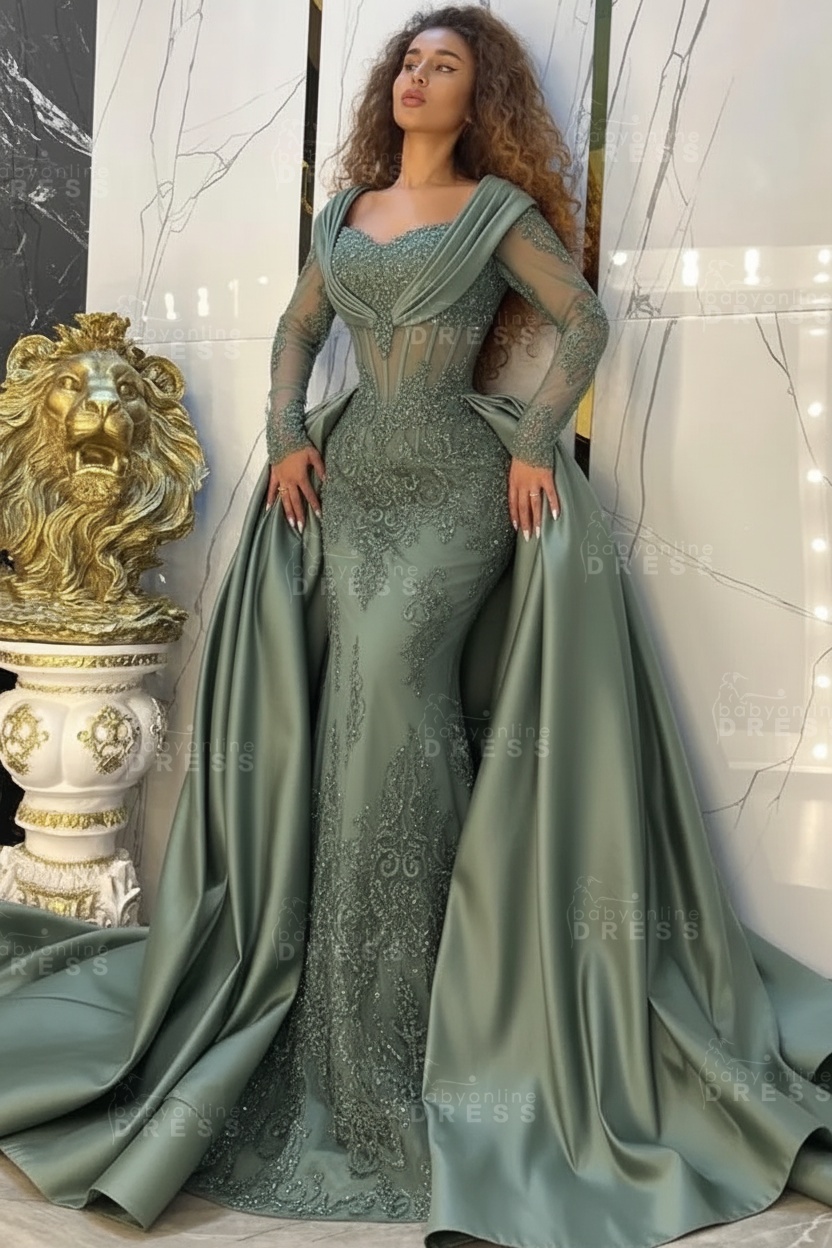 Gorgeous Sweetheart Appliques Lace A-Line Prom Dresses Long Sleeve Chapel Train