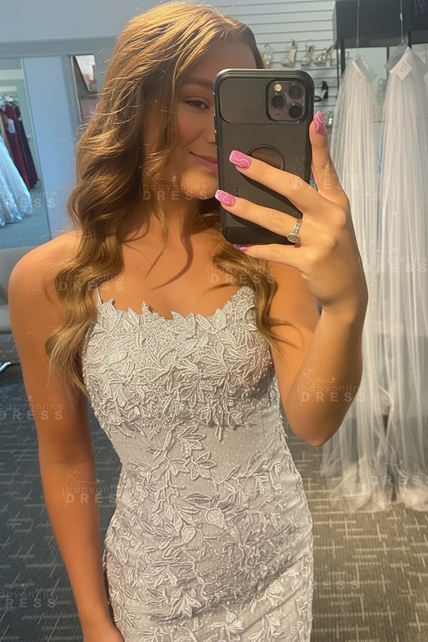 Lilac Spaghetti Straps Lace-up Short Homecoming Dress with Appliques