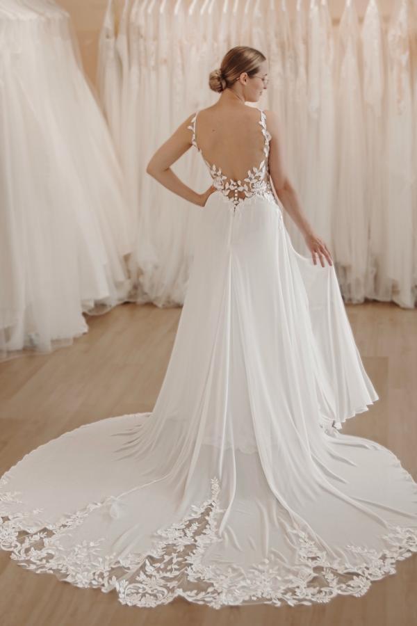 Spaghetti Straps Appliques Lace Chiffon A-Line Wedding Dresses with Slit