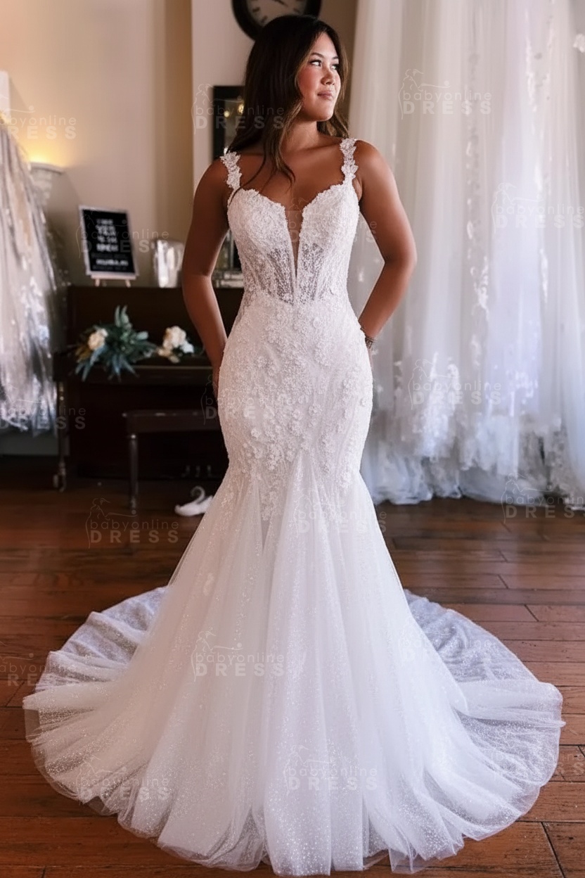 Sweetheart Mermaid Lace Wedding Dress with Floral Appliques