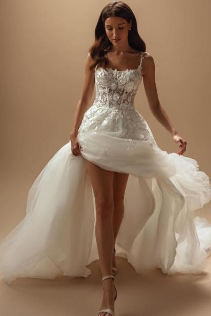 Spaghetti Straps Square Neck Tulle Aline Wedding Dress with Lace Appliques