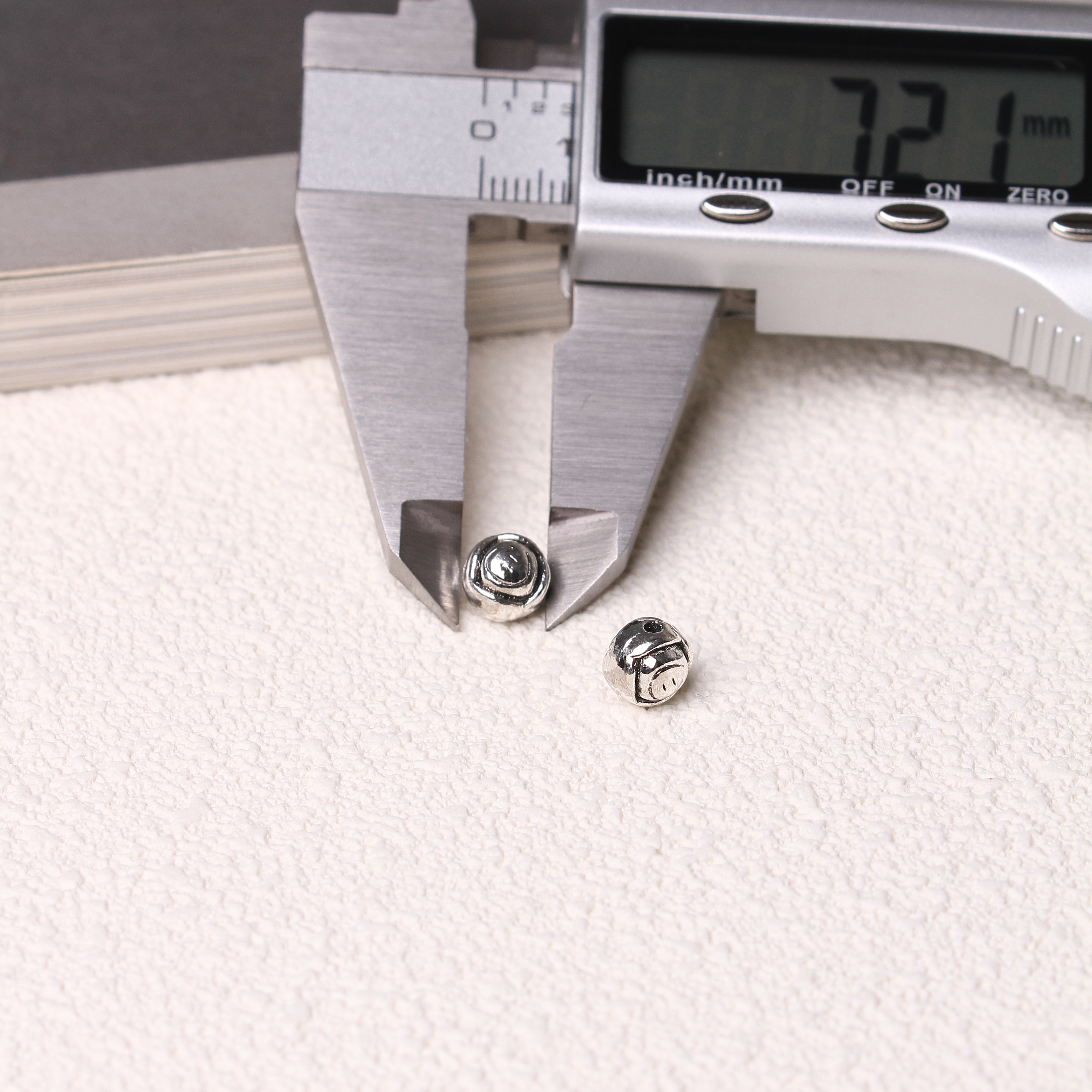 11/01=Tibetan silver charms(ALLOY) =ZS001-ZS100