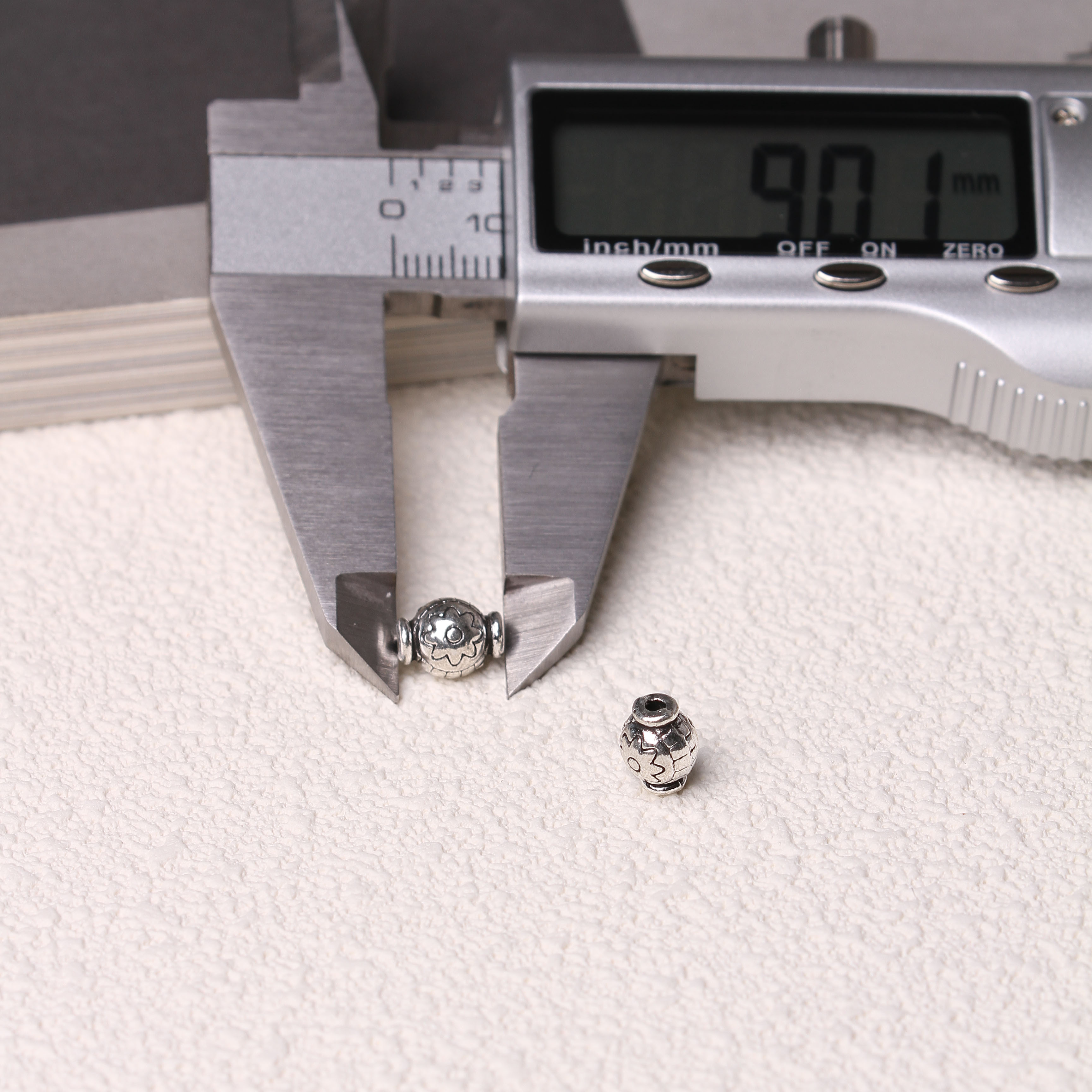 11/01=Tibetan silver charms(ALLOY) =ZS001-ZS100