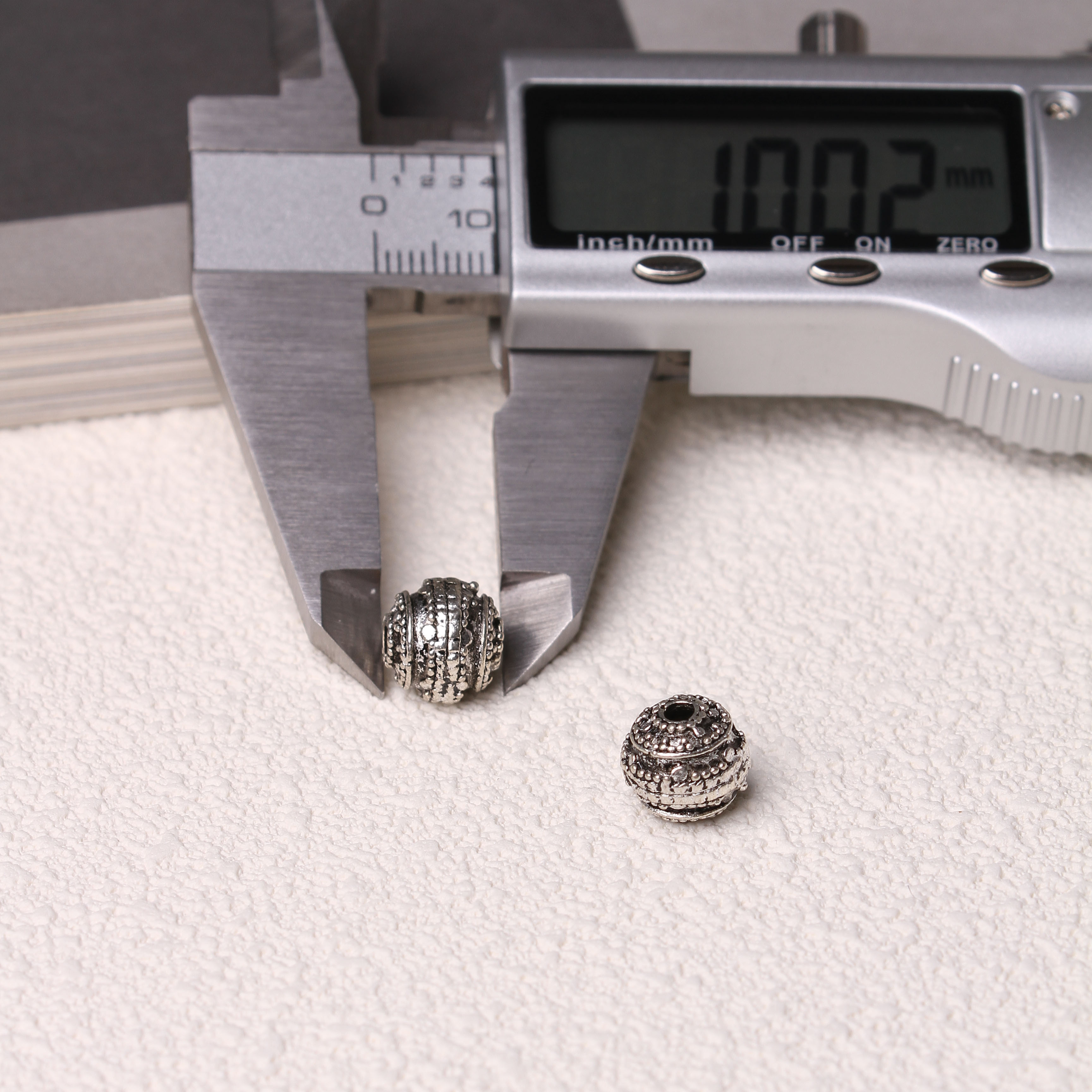 11/01=Tibetan silver charms(ALLOY) =ZS001-ZS100