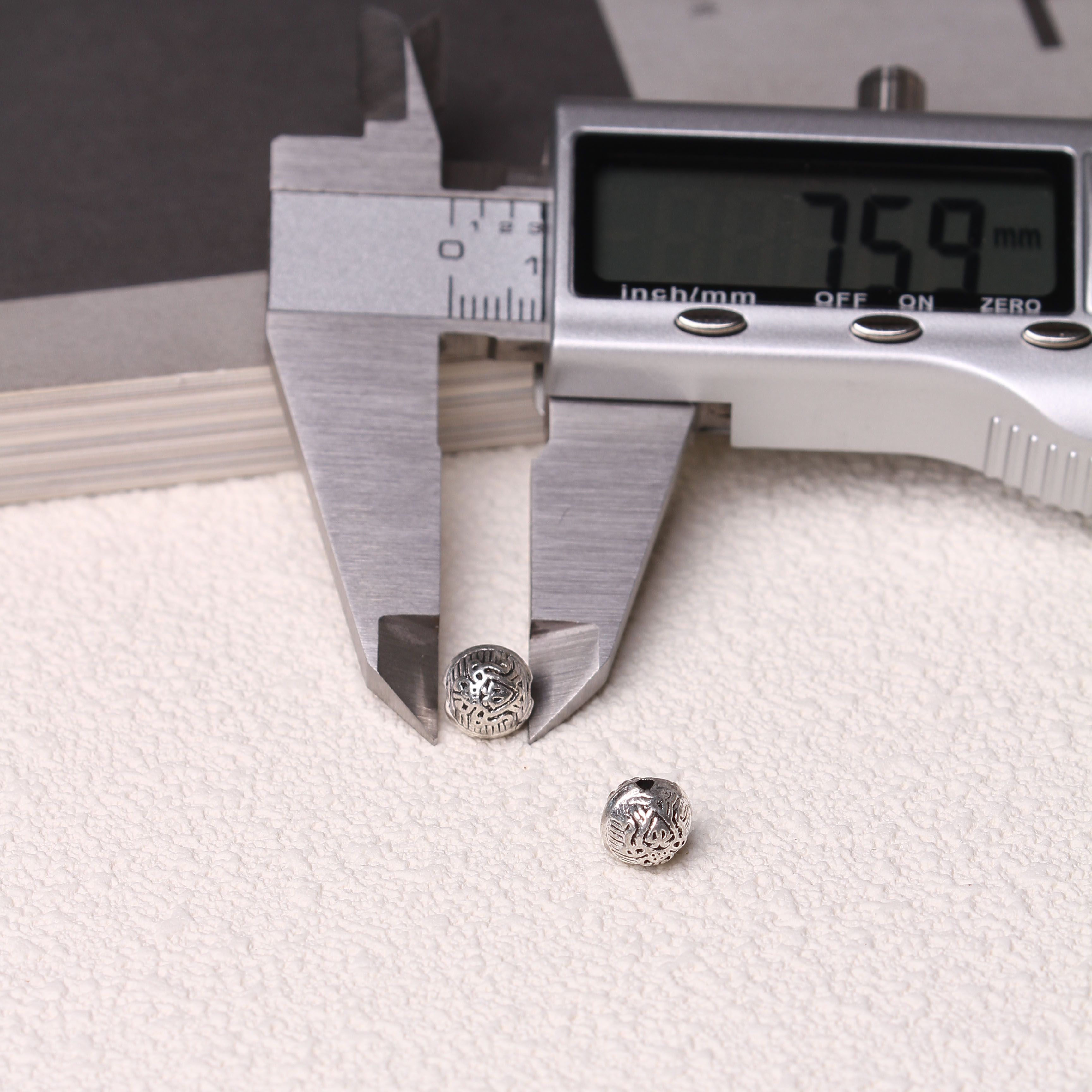 11/01=Tibetan silver charms(ALLOY) =ZS001-ZS100