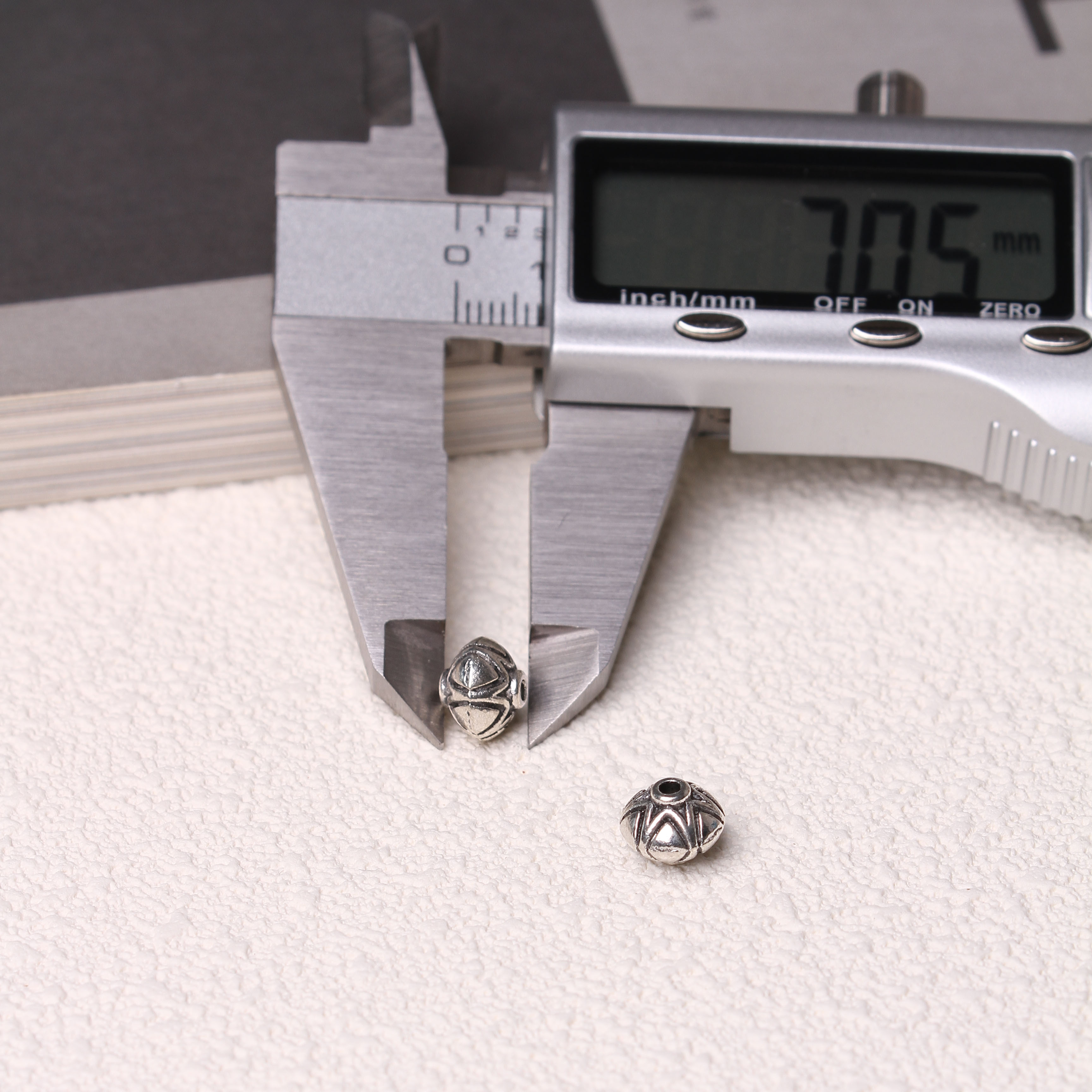 11/01=Tibetan silver charms(ALLOY) =ZS001-ZS100