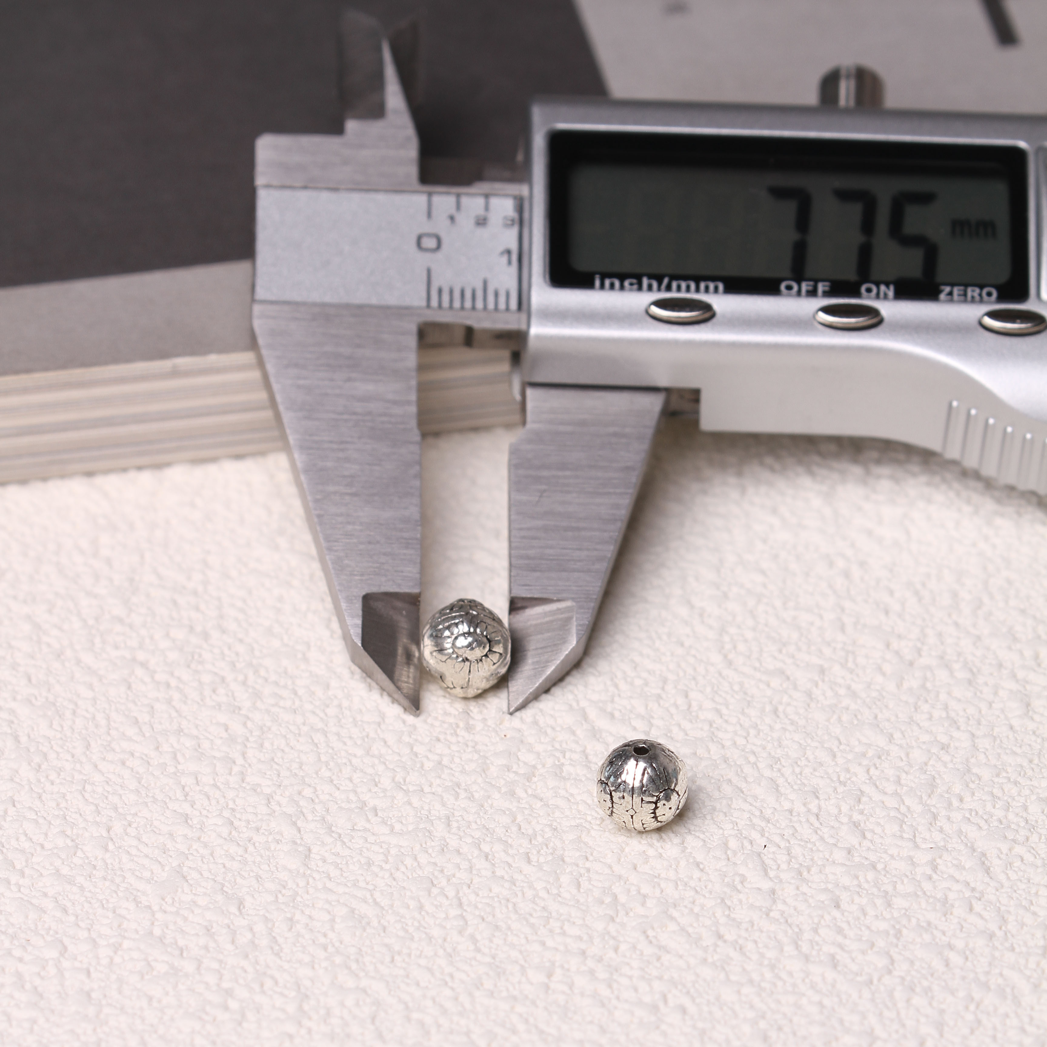 11/01=Tibetan silver charms(ALLOY) =ZS001-ZS100