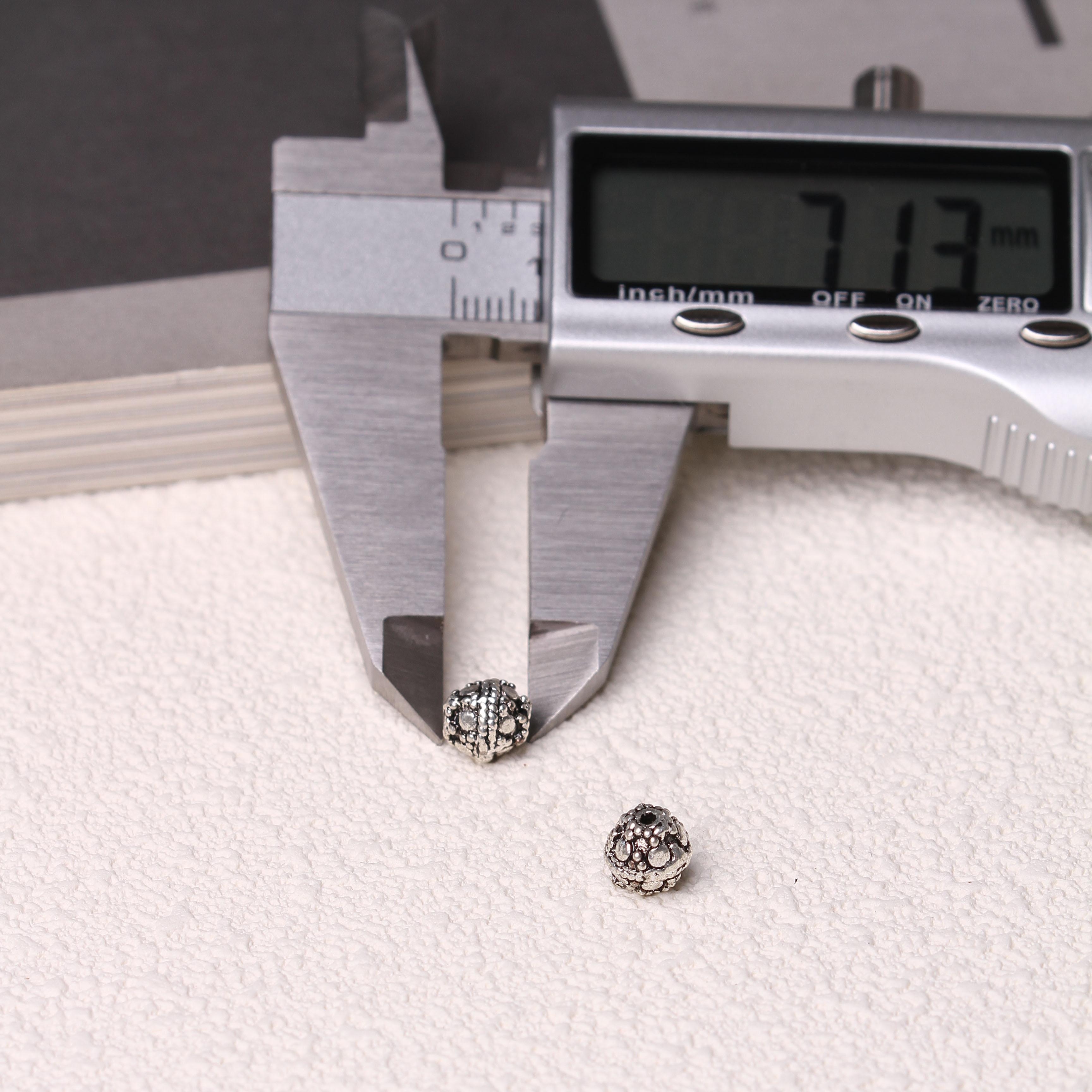 11/01=Tibetan silver charms(ALLOY) =ZS001-ZS100