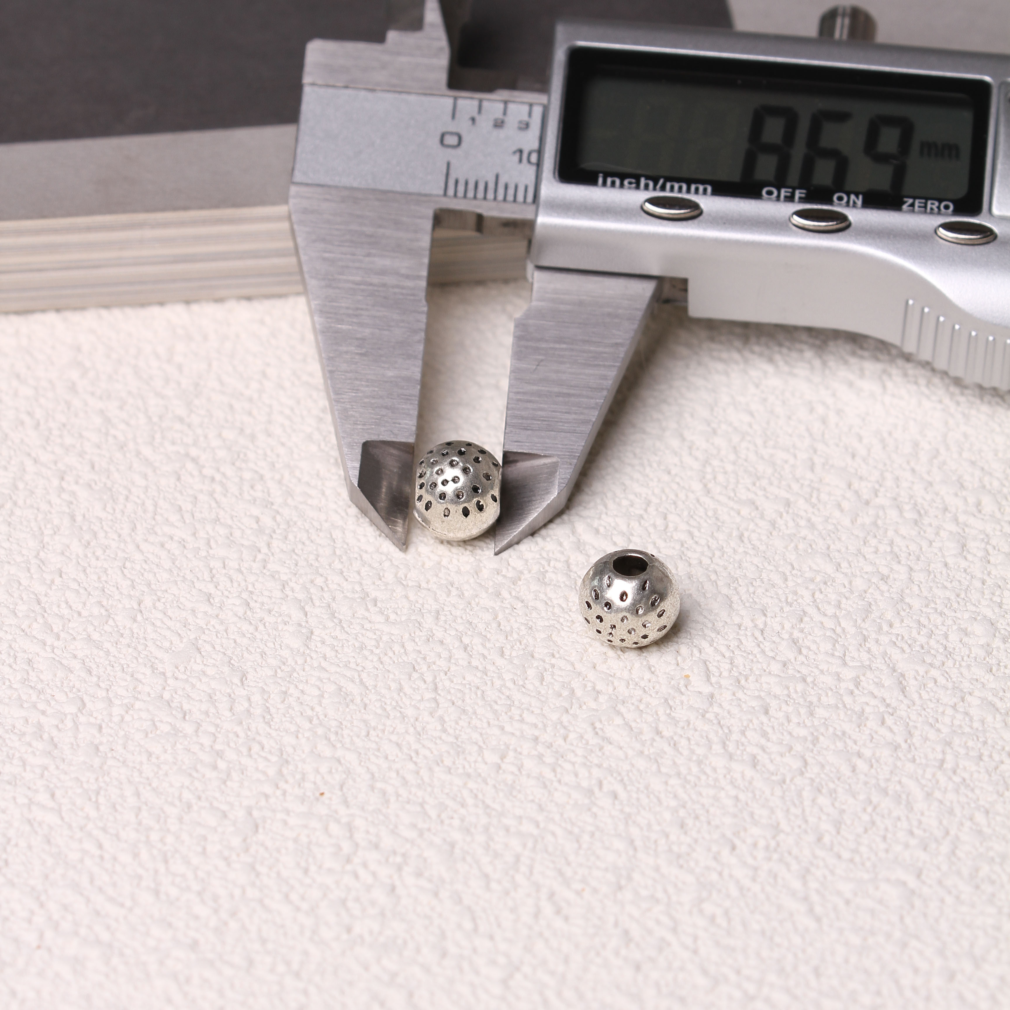 11/01=Tibetan silver charms(ALLOY) =ZS001-ZS100