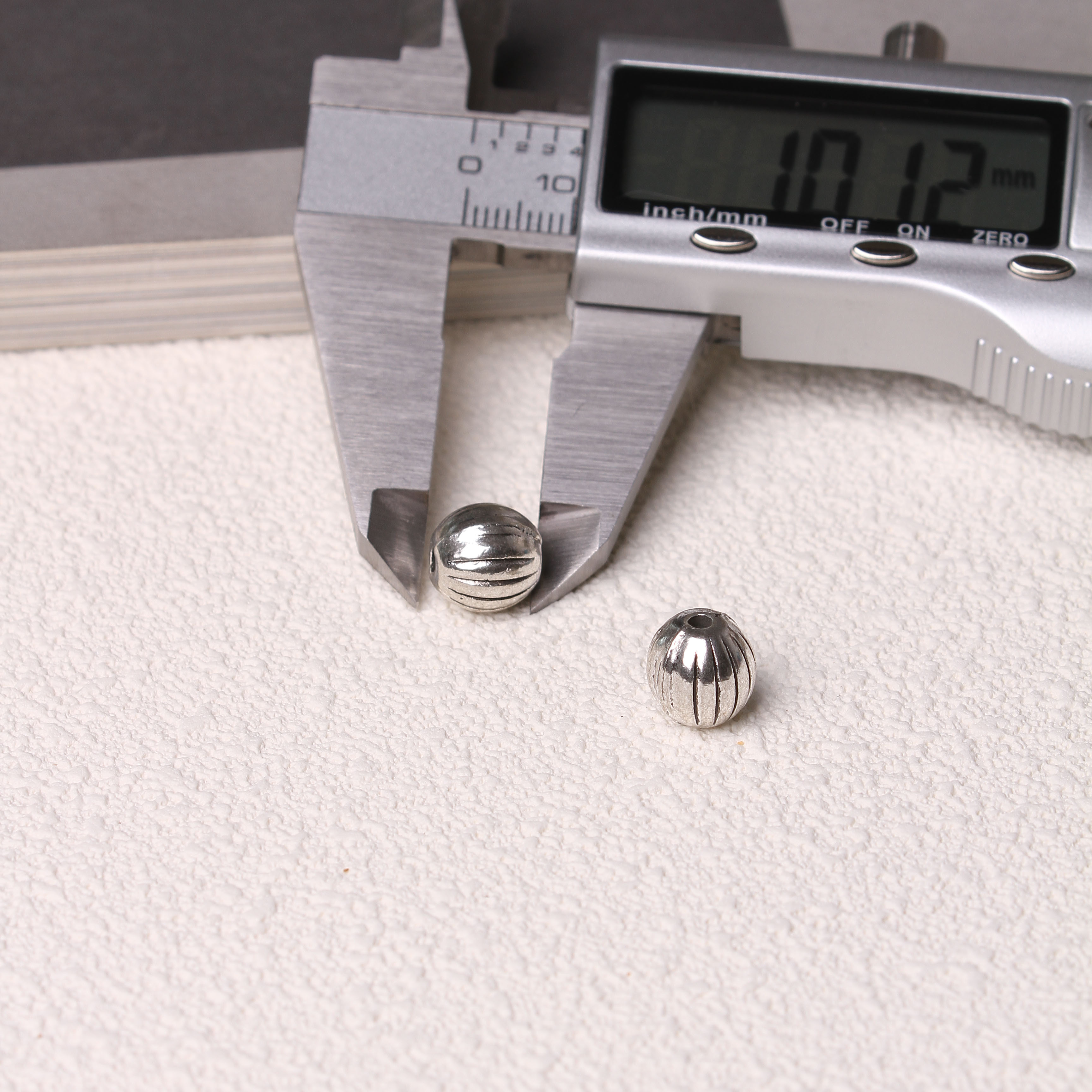 11/01=Tibetan silver charms(ALLOY) =ZS001-ZS100