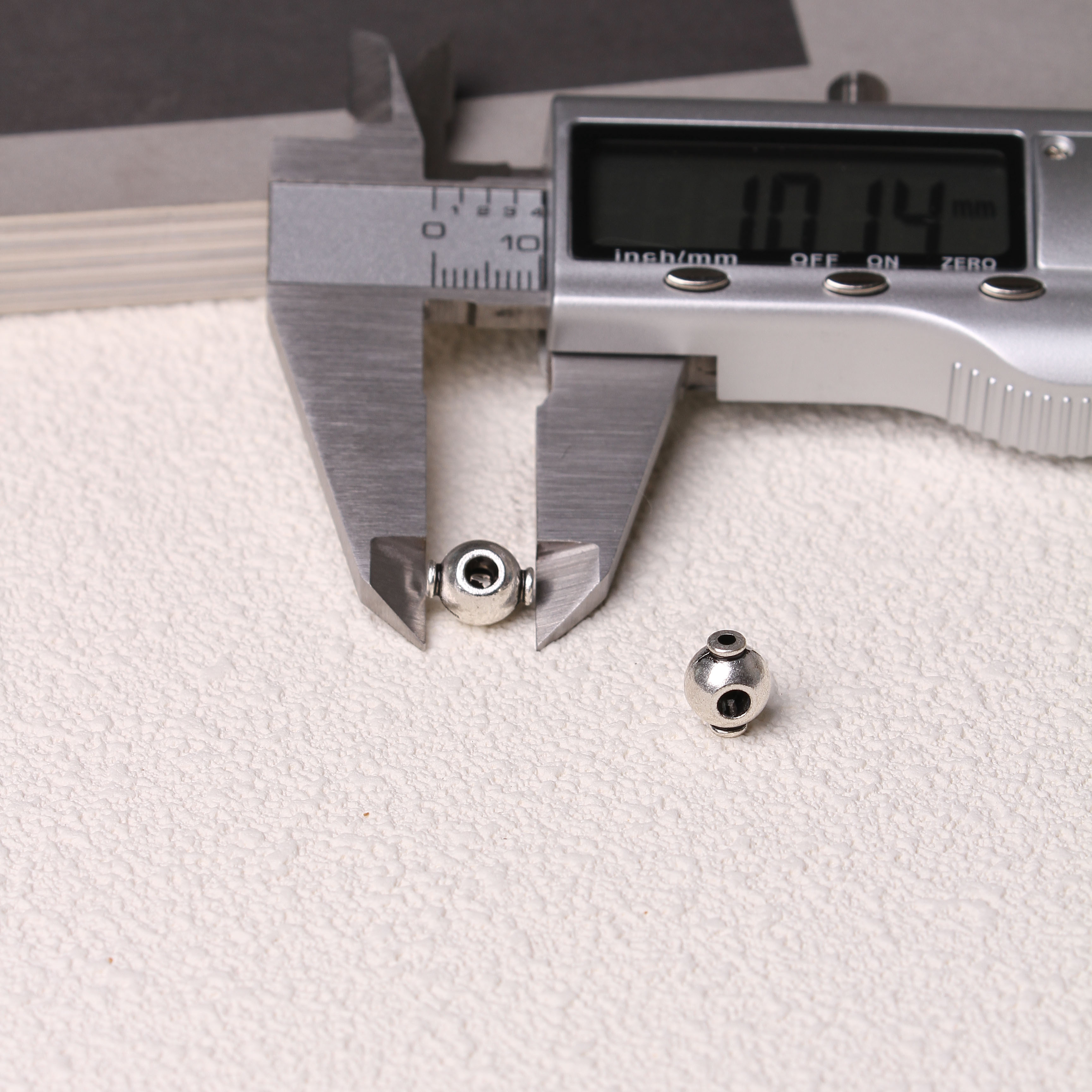 SPCACER BEADS=Tibetan silver charms(ALLOY) =ZS001-ZS100