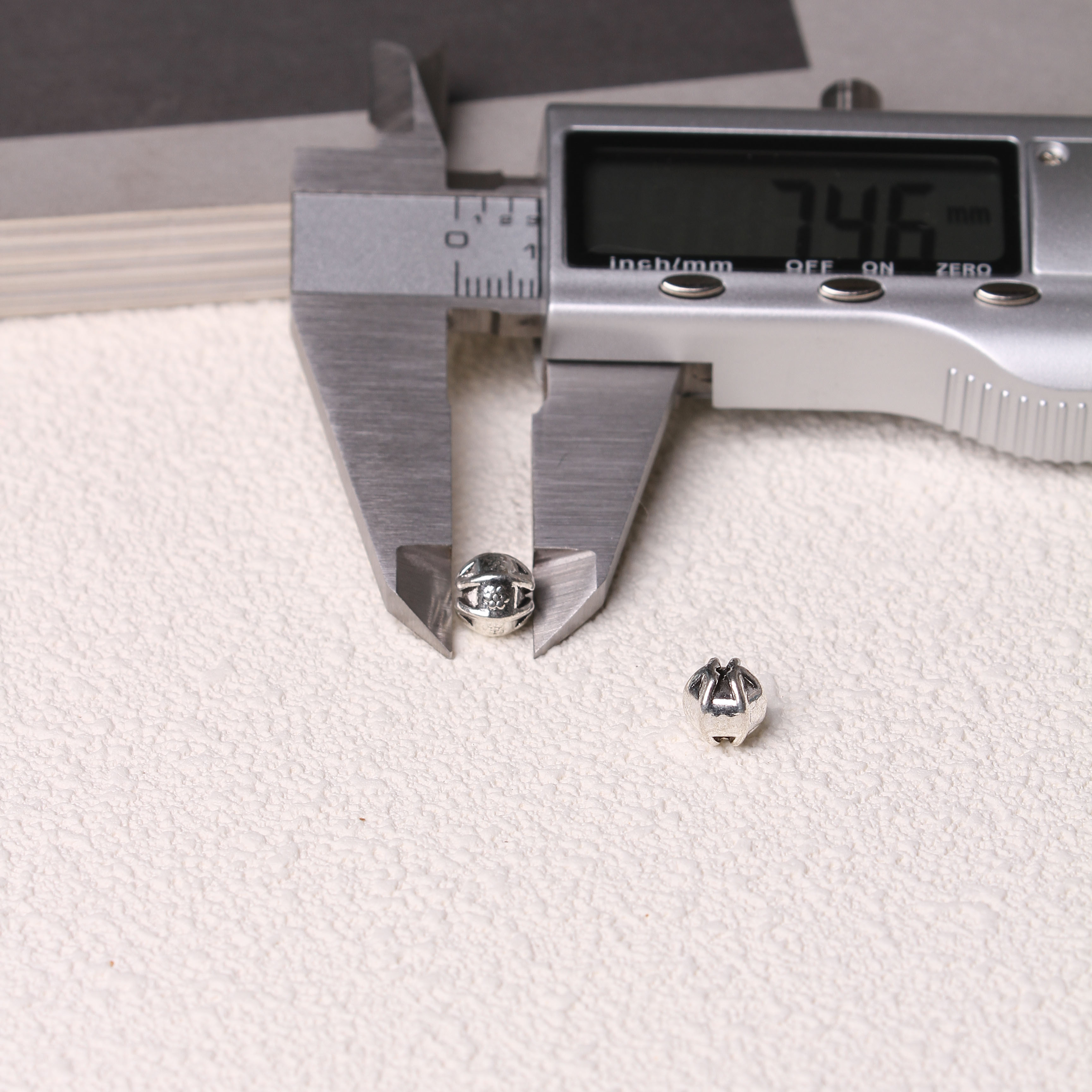 SPCACER BEADS=Tibetan silver charms(ALLOY) =ZS001-ZS100