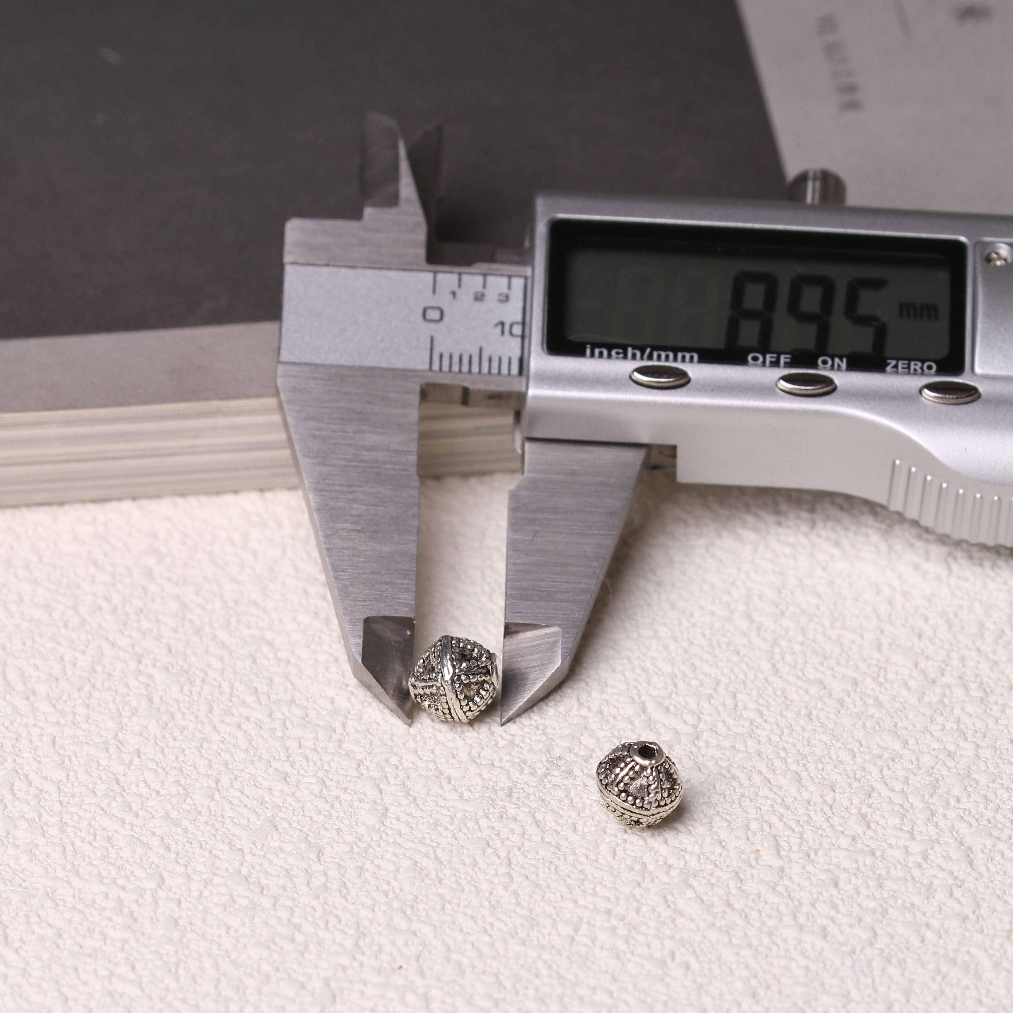 SPCACER BEADS=Tibetan silver charms(ALLOY) =ZS001-ZS100