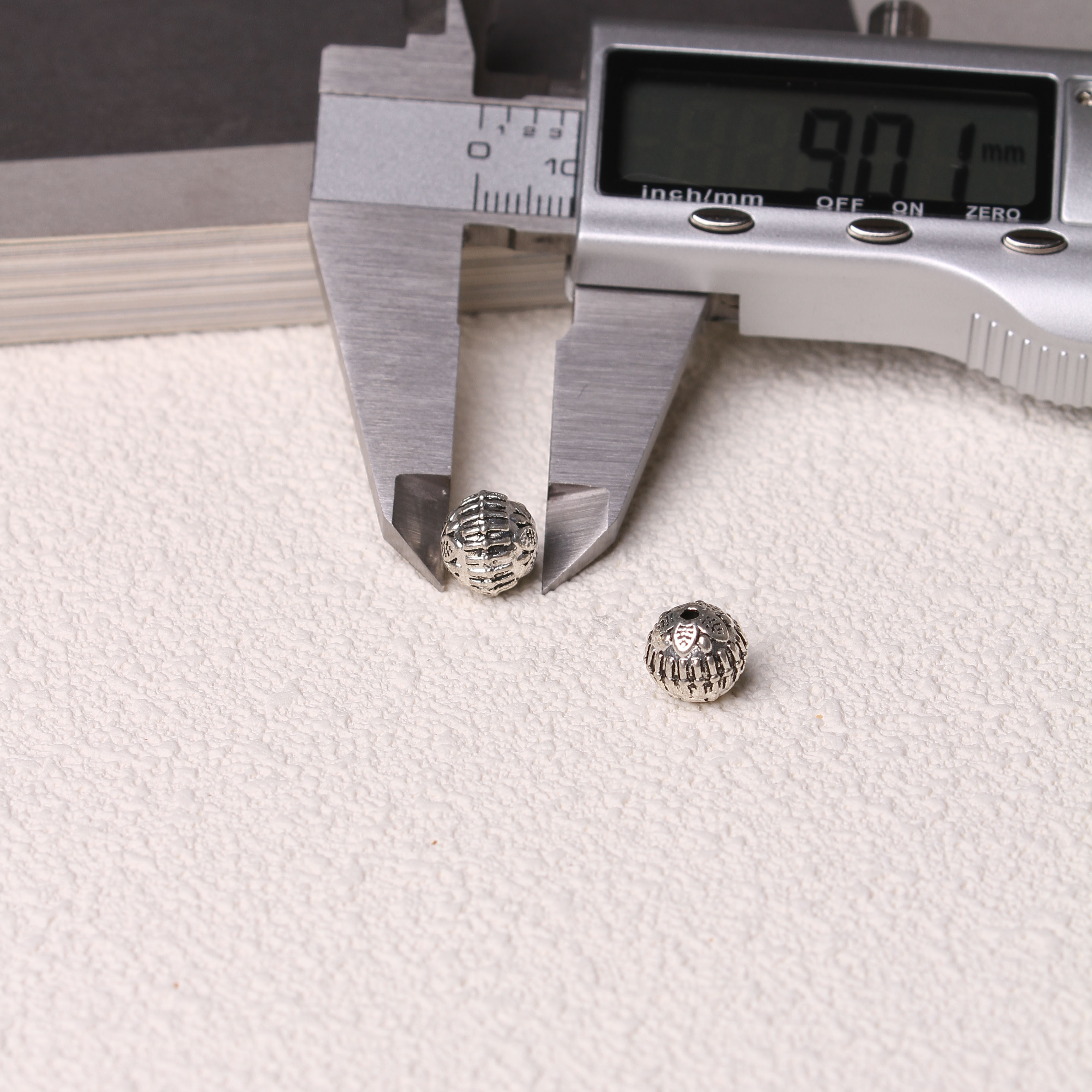 SPCACER BEADS=Tibetan silver charms(ALLOY) =ZS001-ZS100