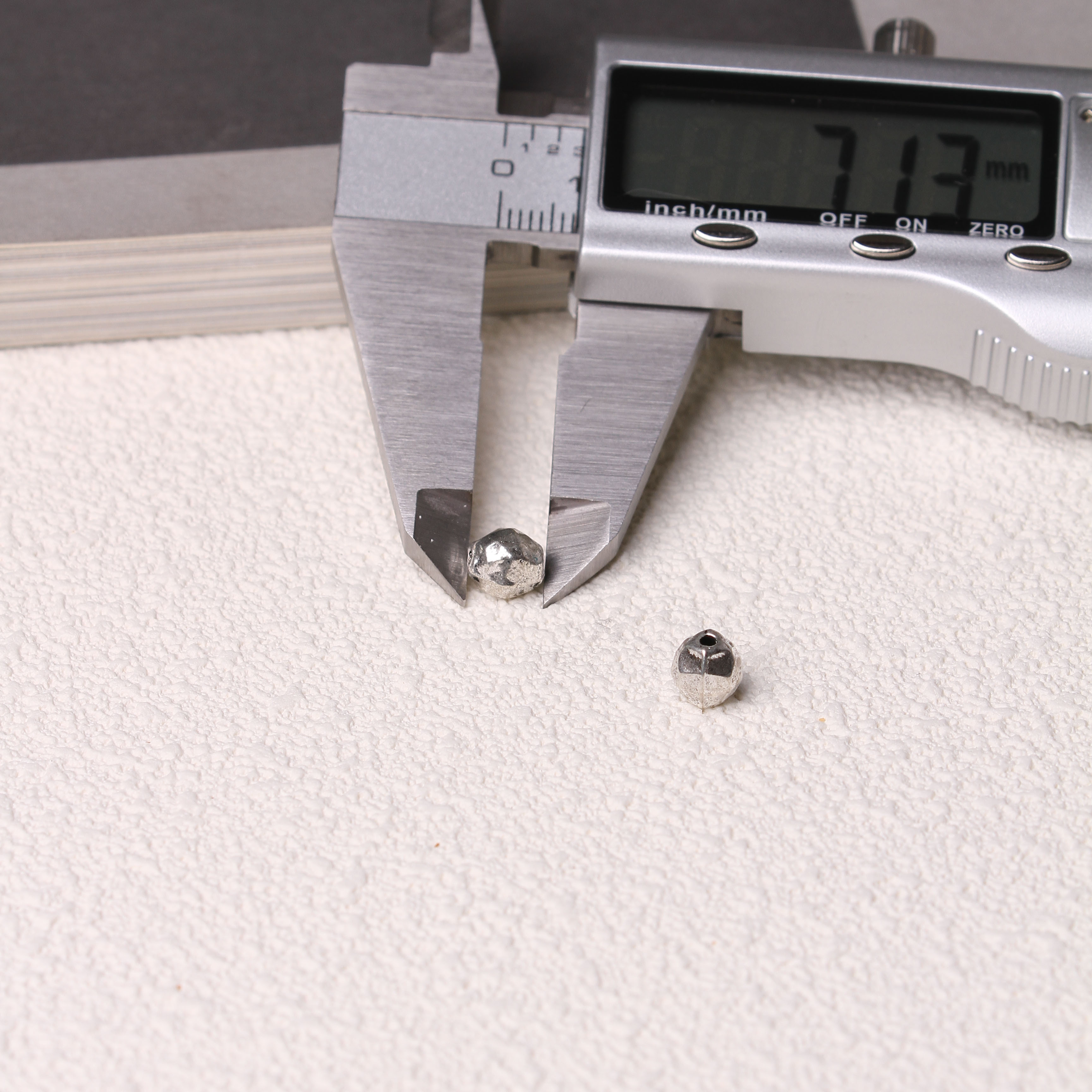 SPCACER BEADS=Tibetan silver charms(ALLOY) =ZS001-ZS100