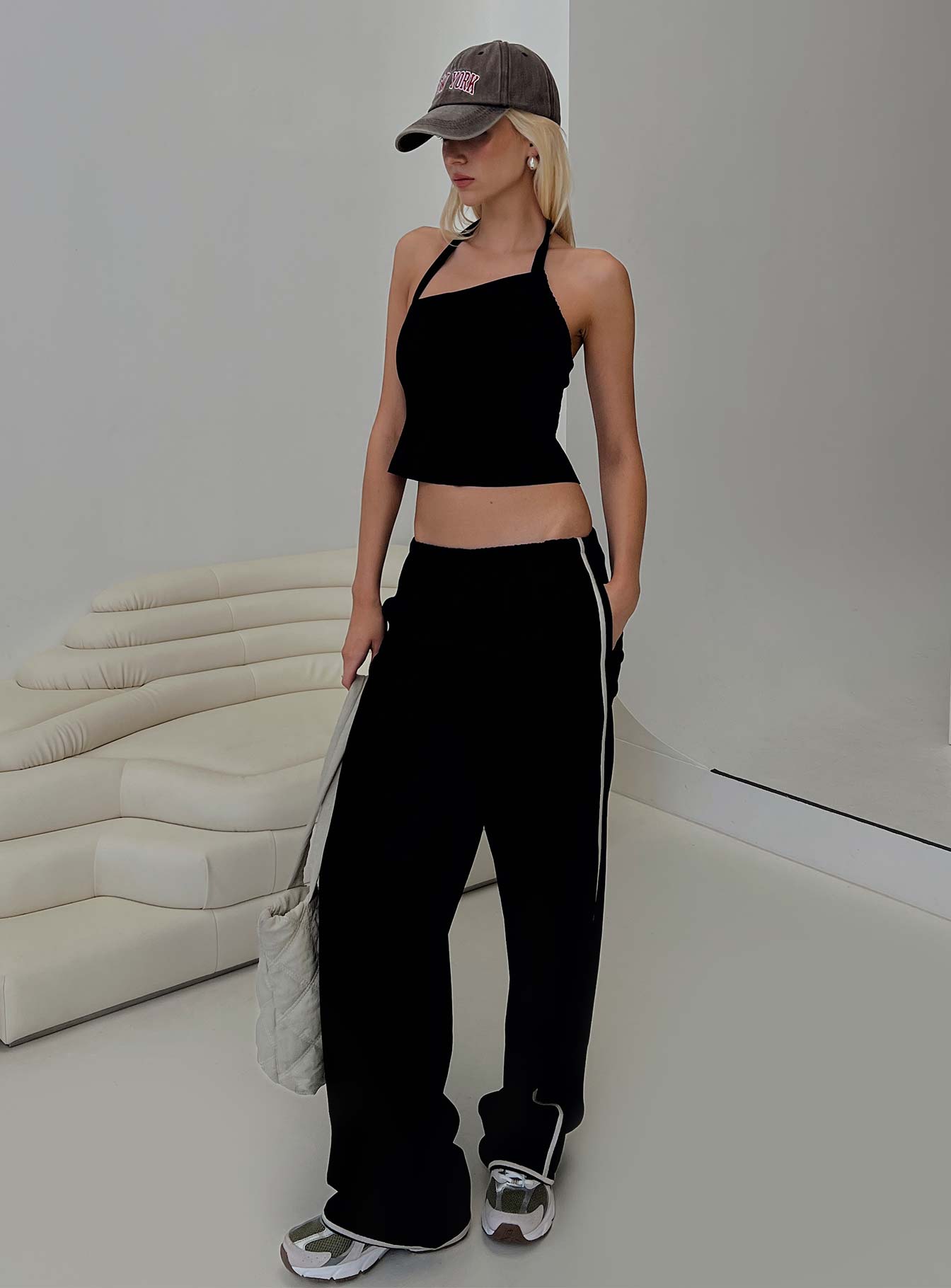 Doors Open Pant Black-Artabri