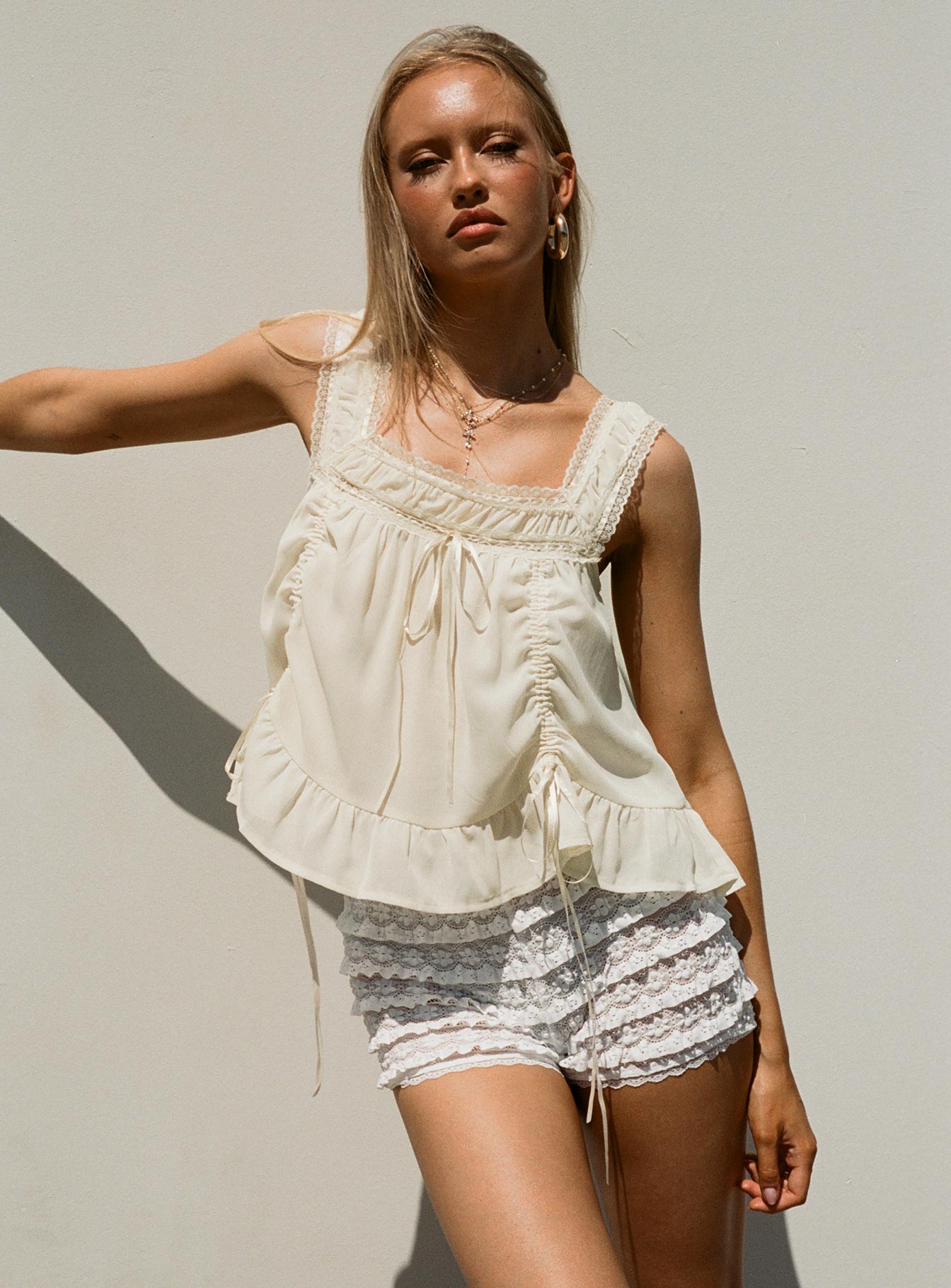 Eluisa lace top cream