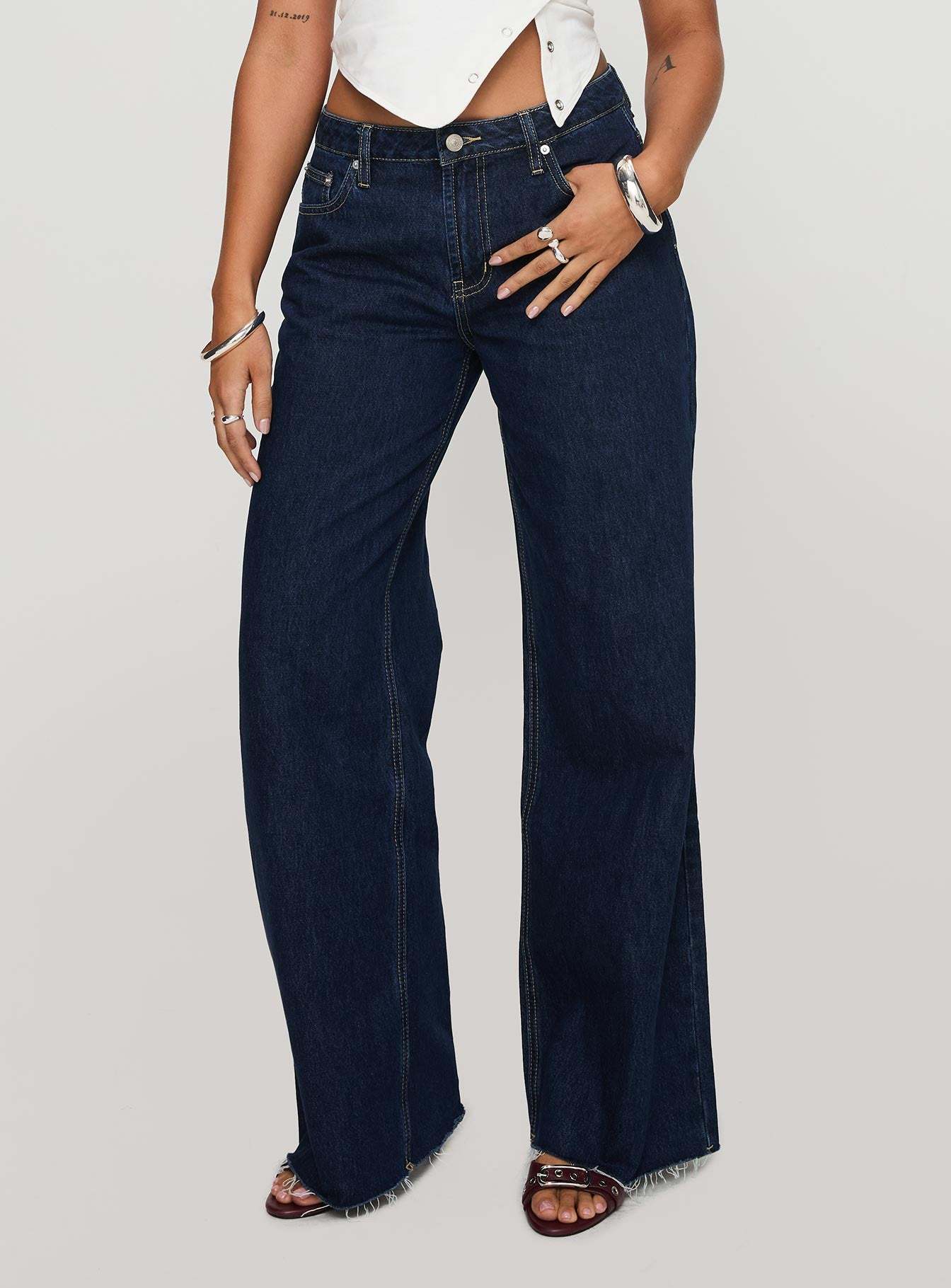 Darla low rise straight jean dark wash petite