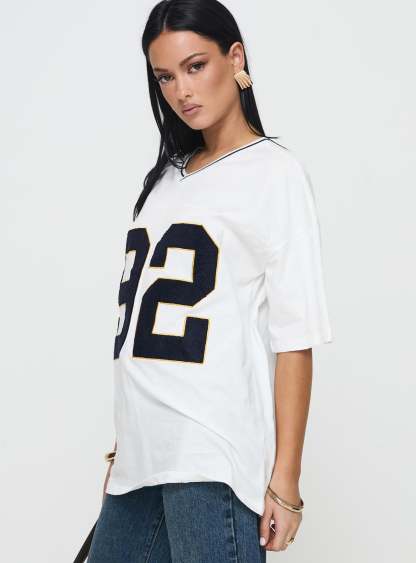 92 Charm Top White-Artabri