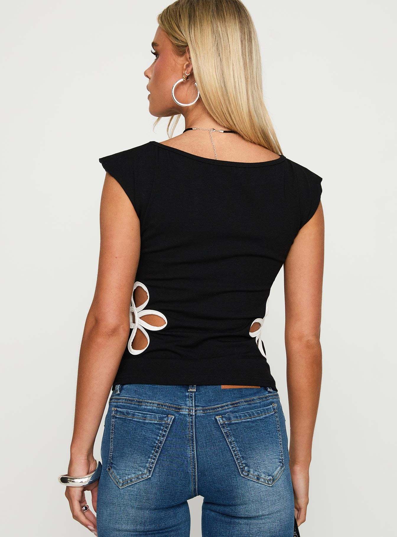 Currents Cut Out Detail Top Black
