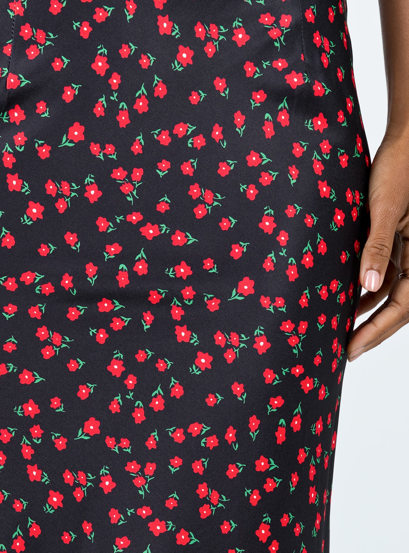 Jodie Maxi Skirt Black Floral-Artabri