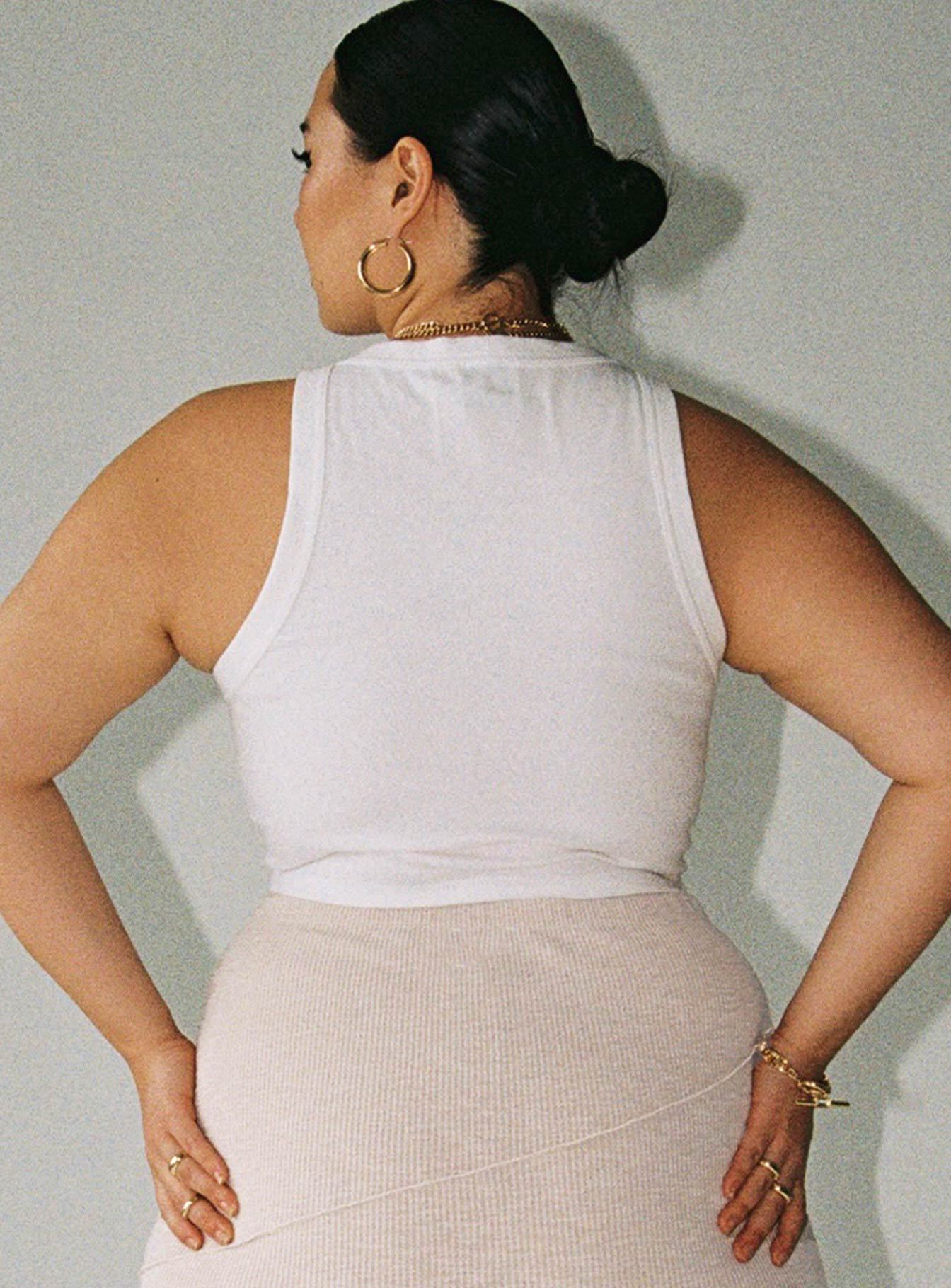 Classic Tank Top White Curve