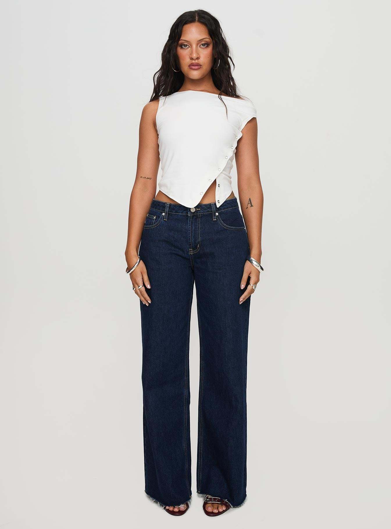 Darla low rise straight jean dark wash petite