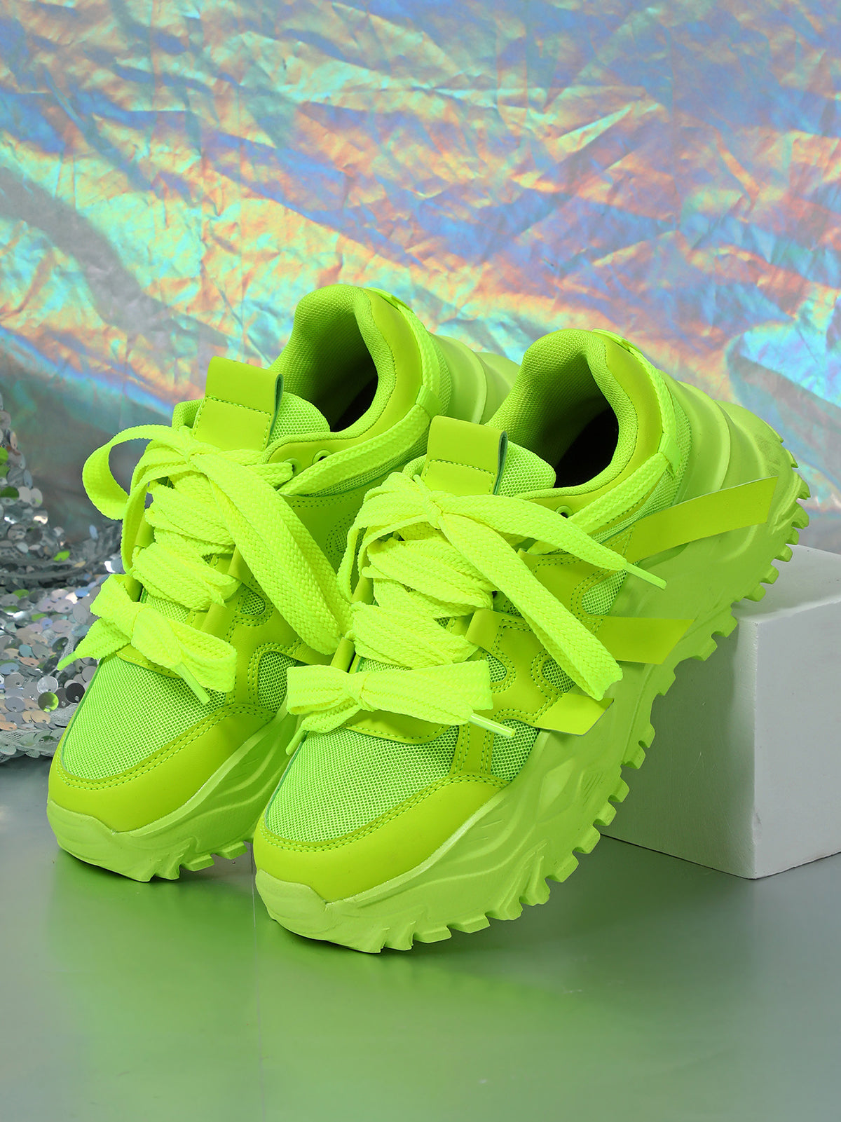 Thick Sole Breathable Mesh Lace-Up Sneakers