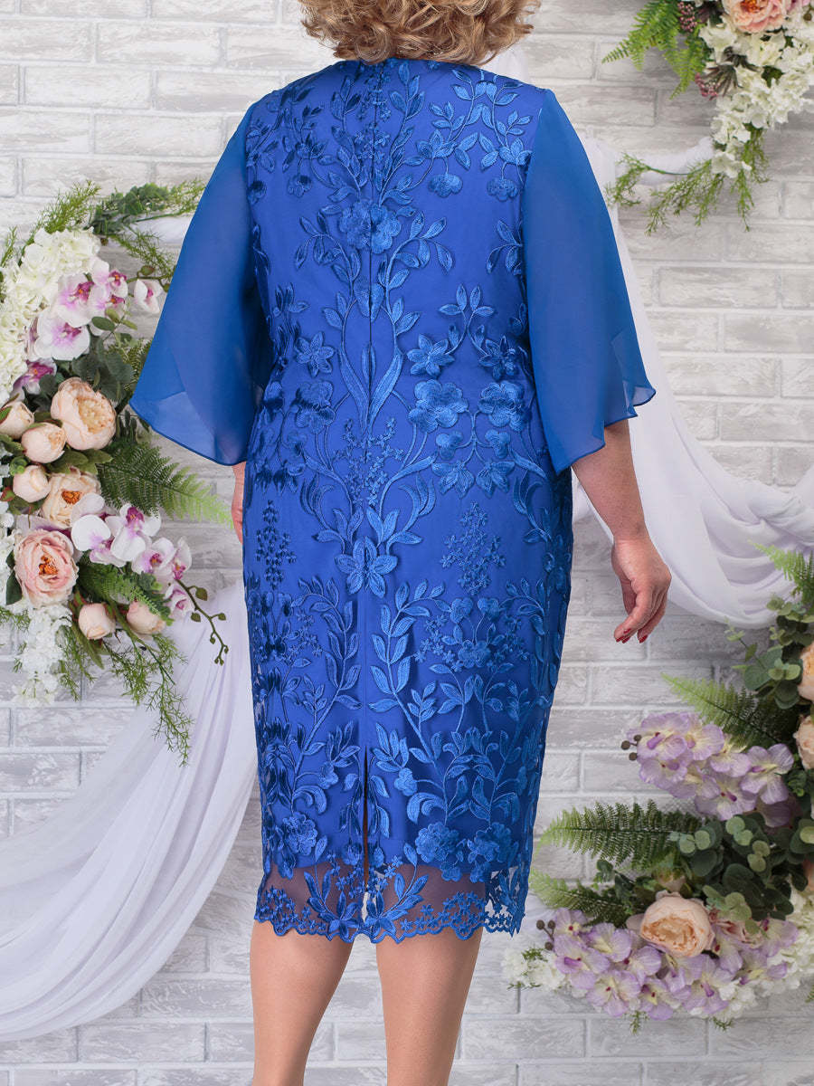 Round Neck Embroidered Short Sleeve Plus Size Dress